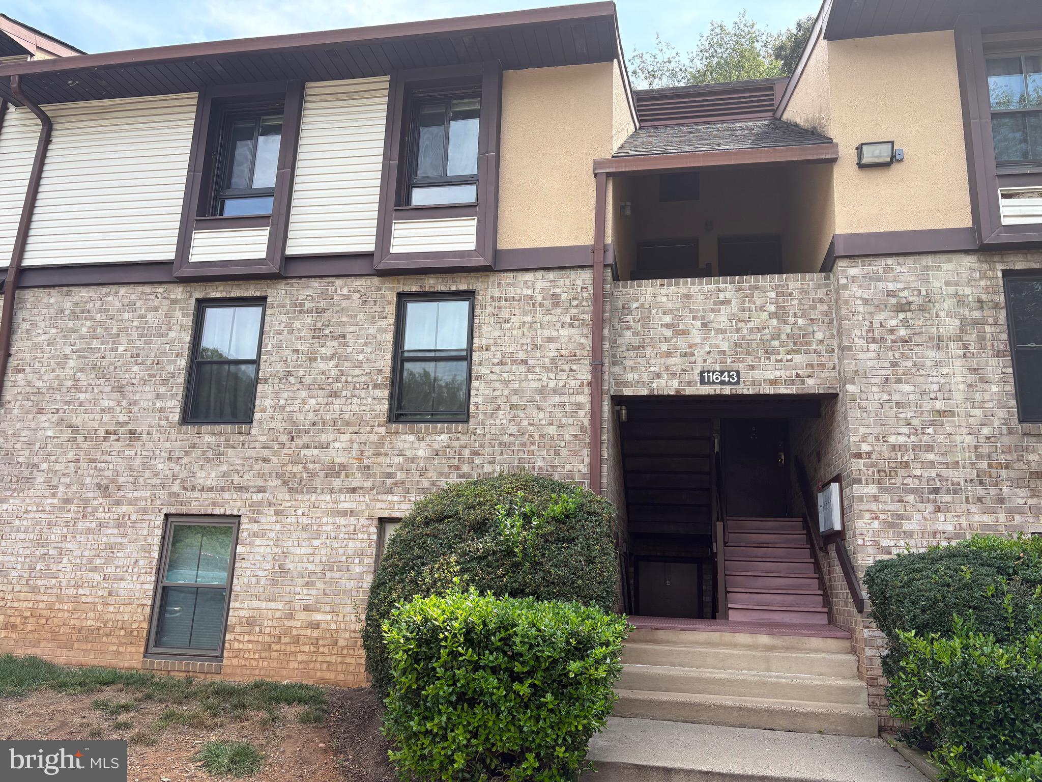 11643 STONEVIEW SQUARE 86/21C