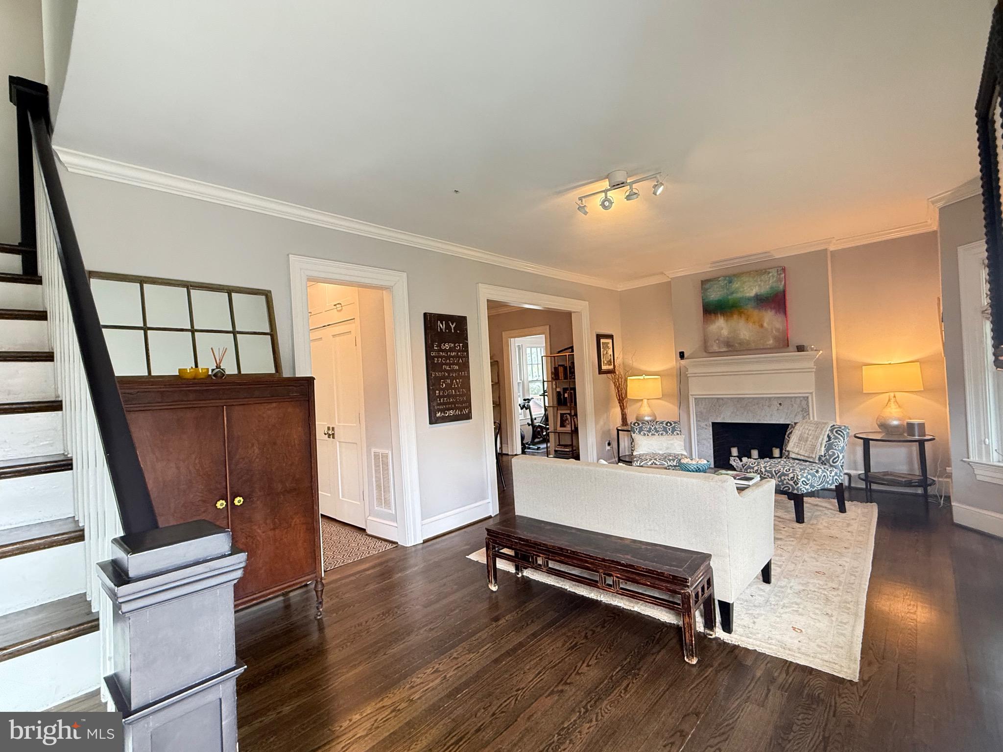 ROSEMONT - Residential