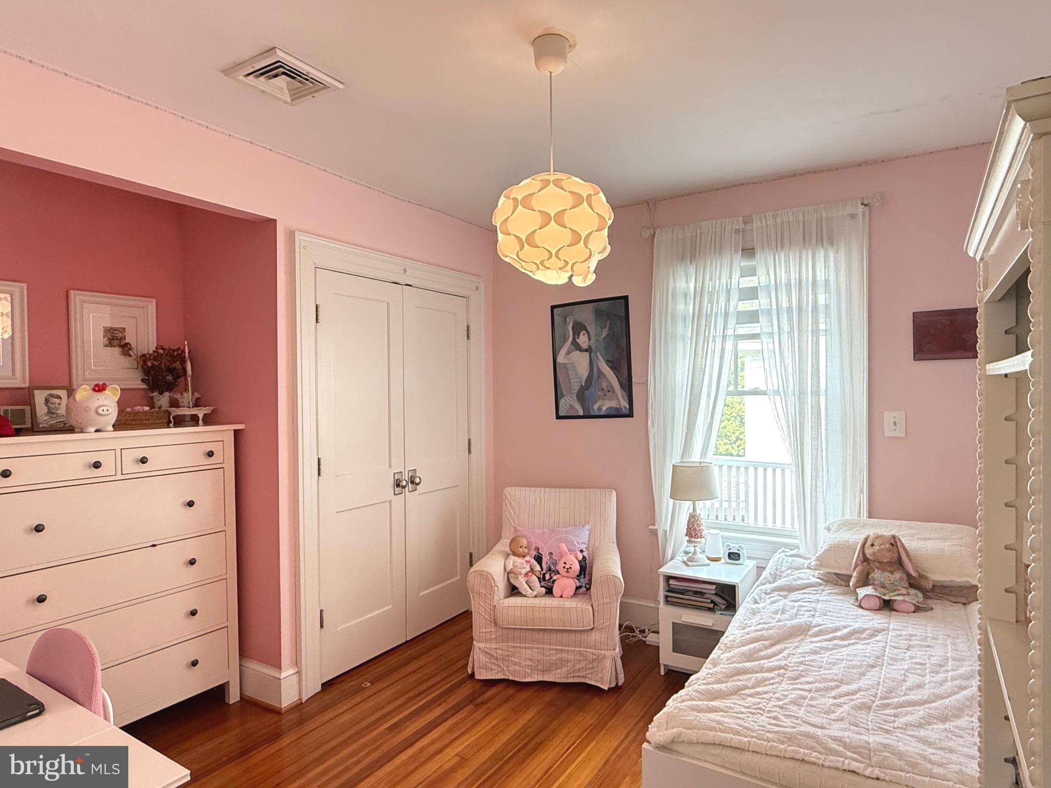 ROSEMONT - Residential