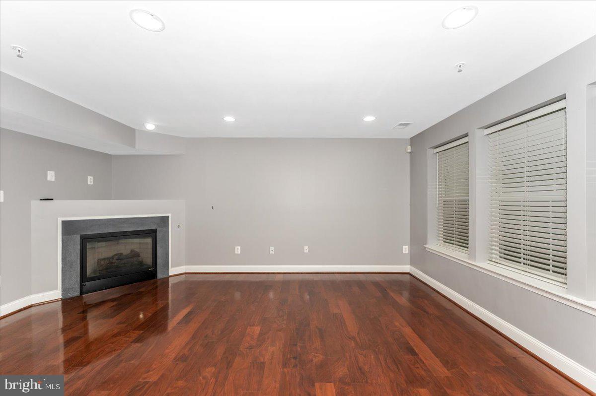 CLARKSBURG TOWN CENTER - Residential