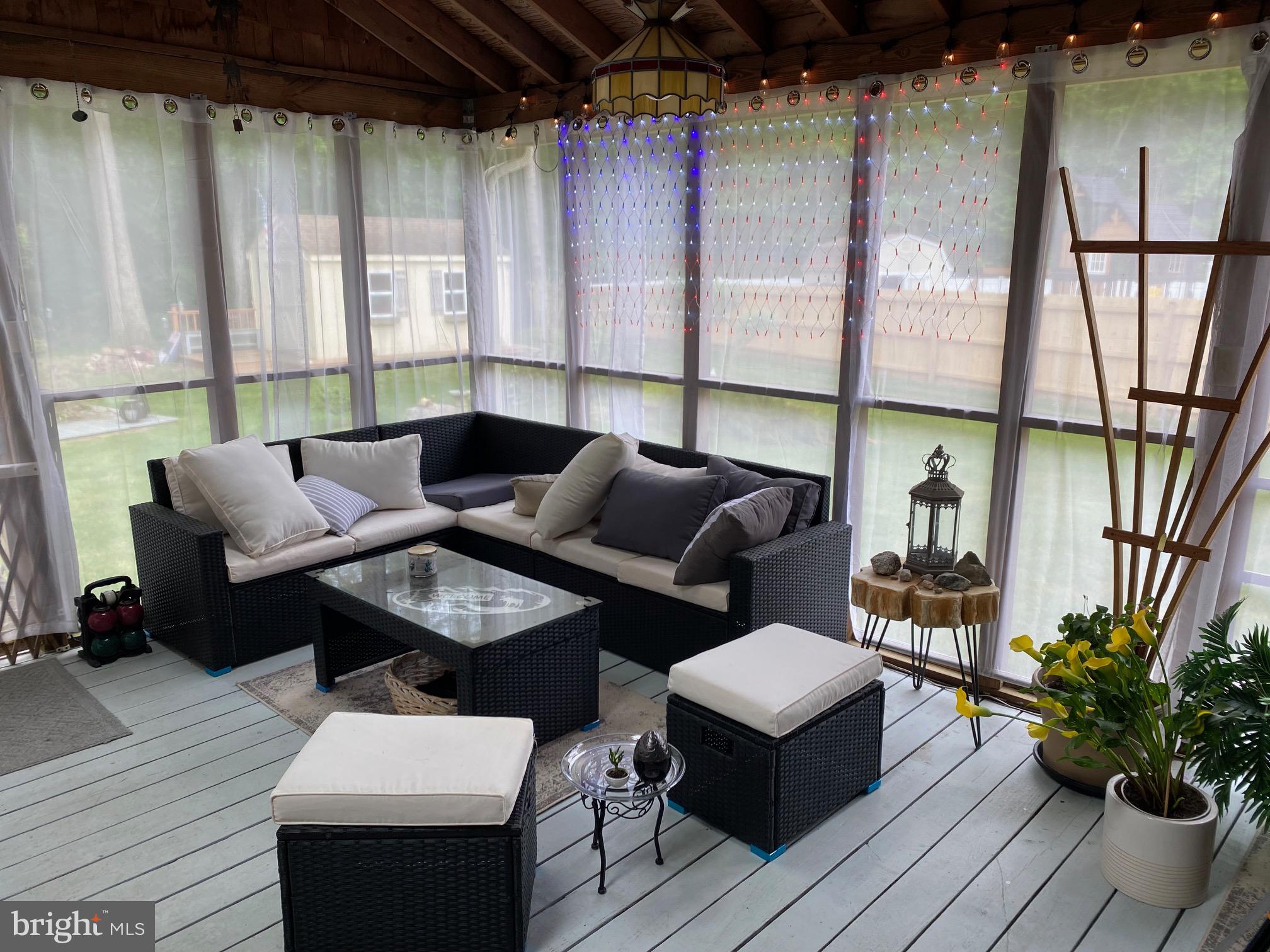 18 COBBLESTONE COURT