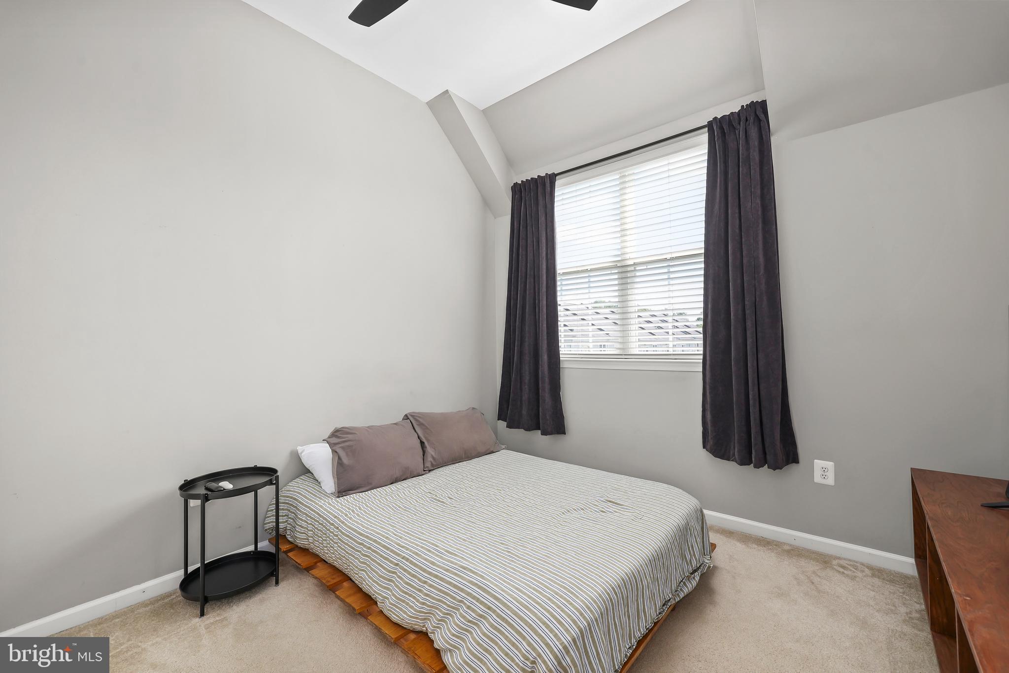 THE TOWNES AT VILLAGE PLACE - Residential