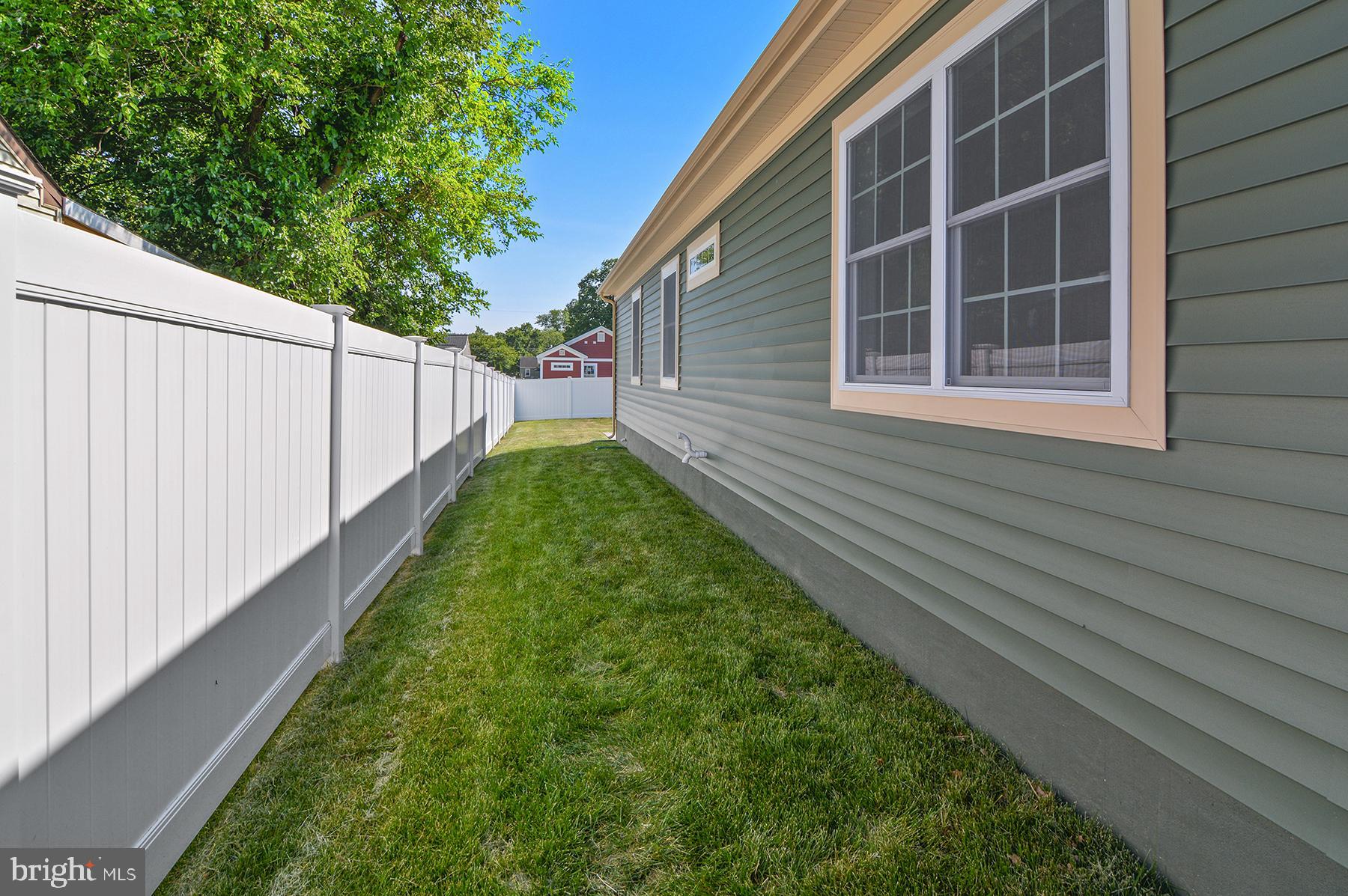 LYNDHURST - Residential