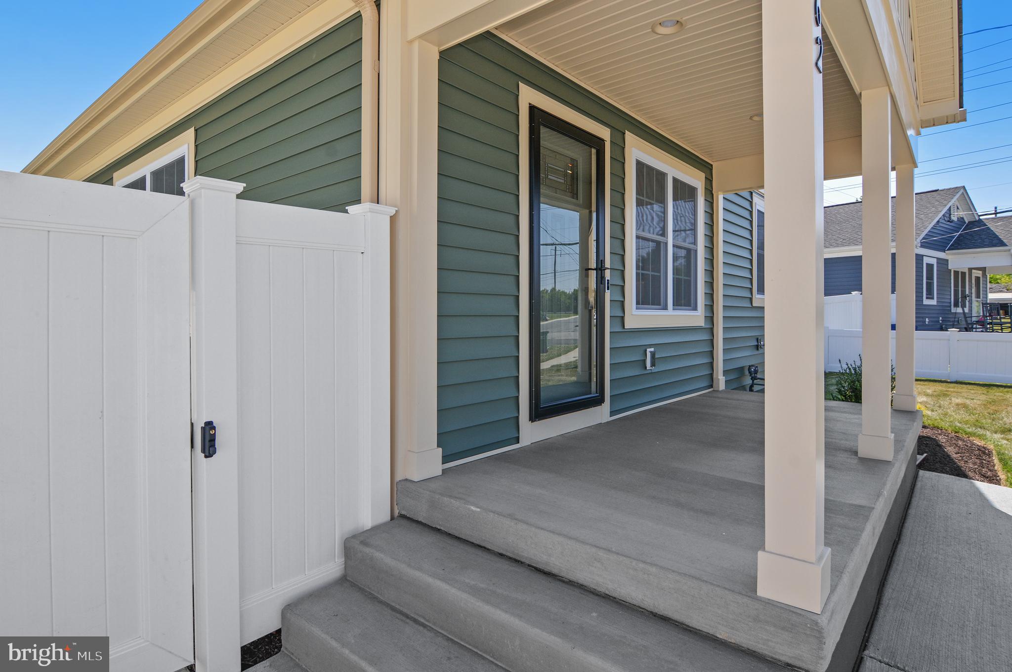 LYNDHURST - Residential