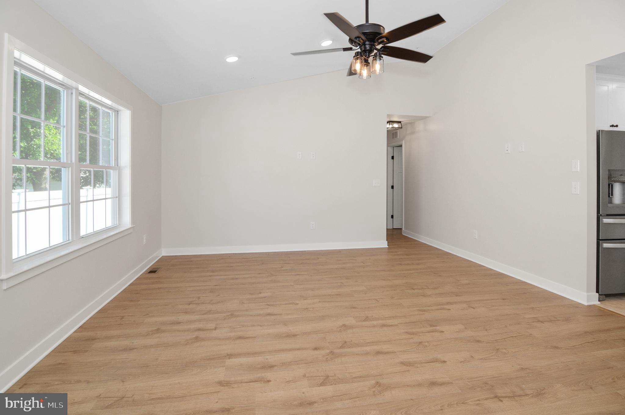 LYNDHURST - Residential