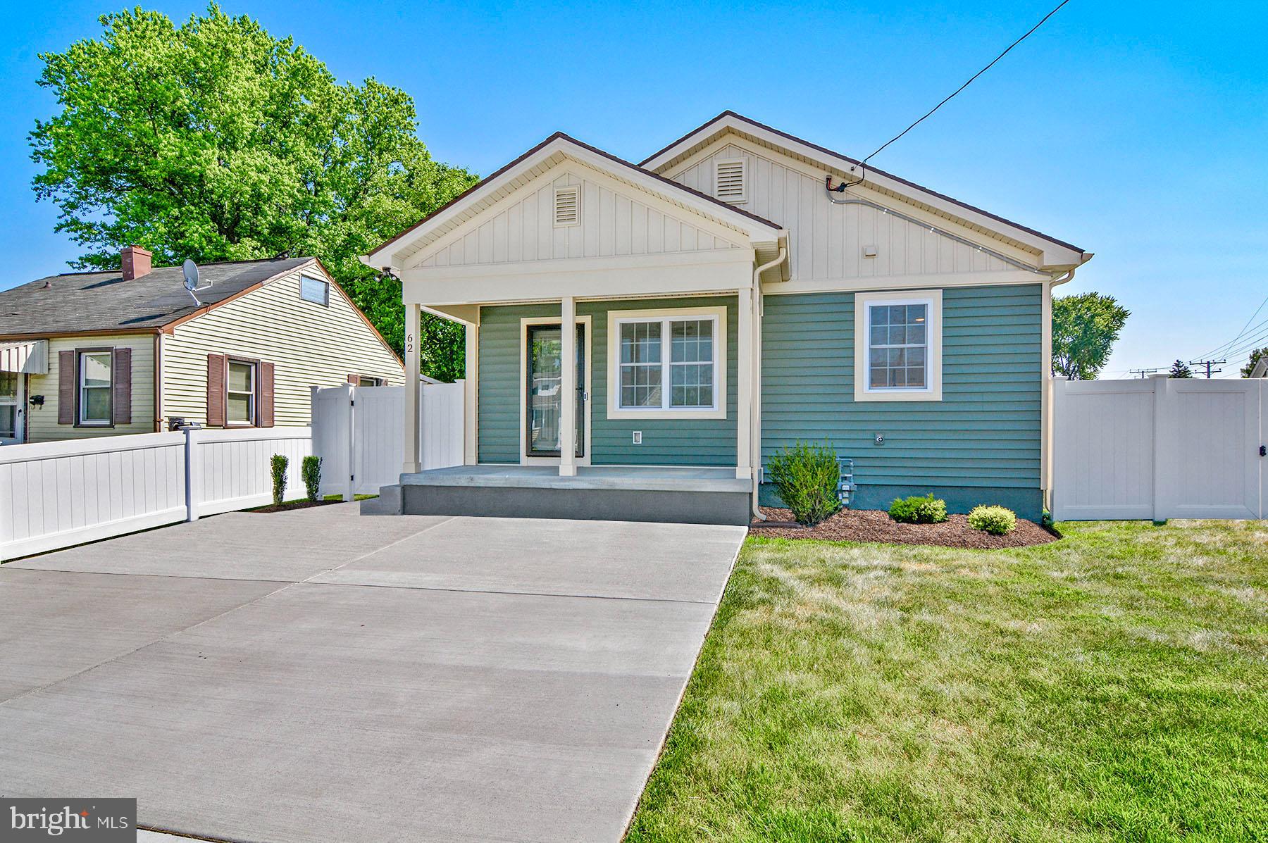 LYNDHURST - Residential