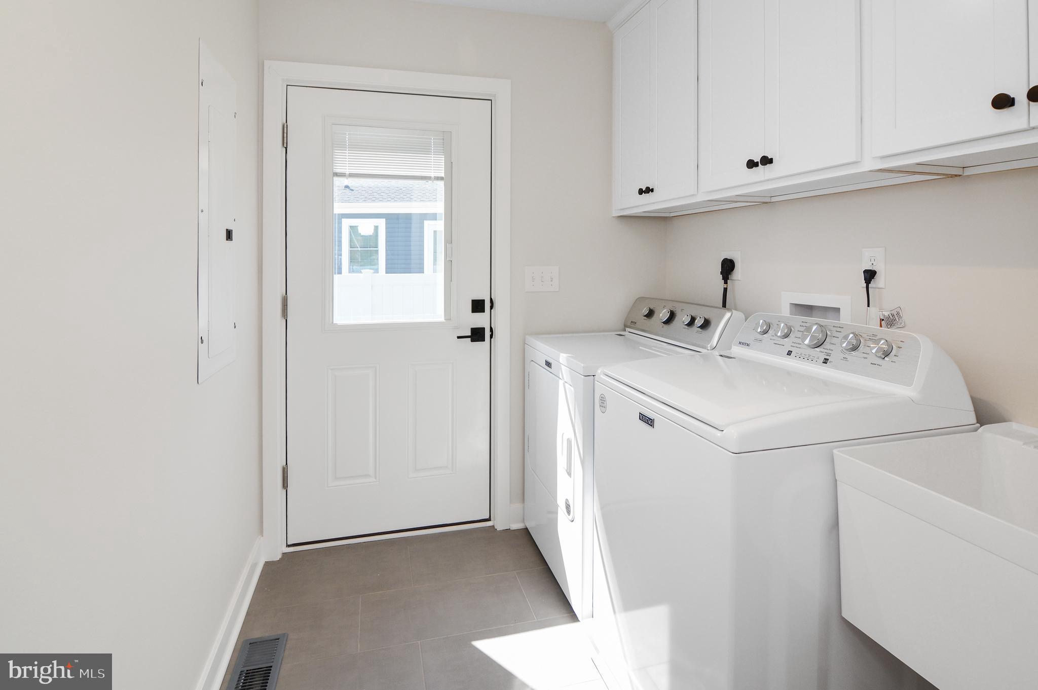 LYNDHURST - Residential