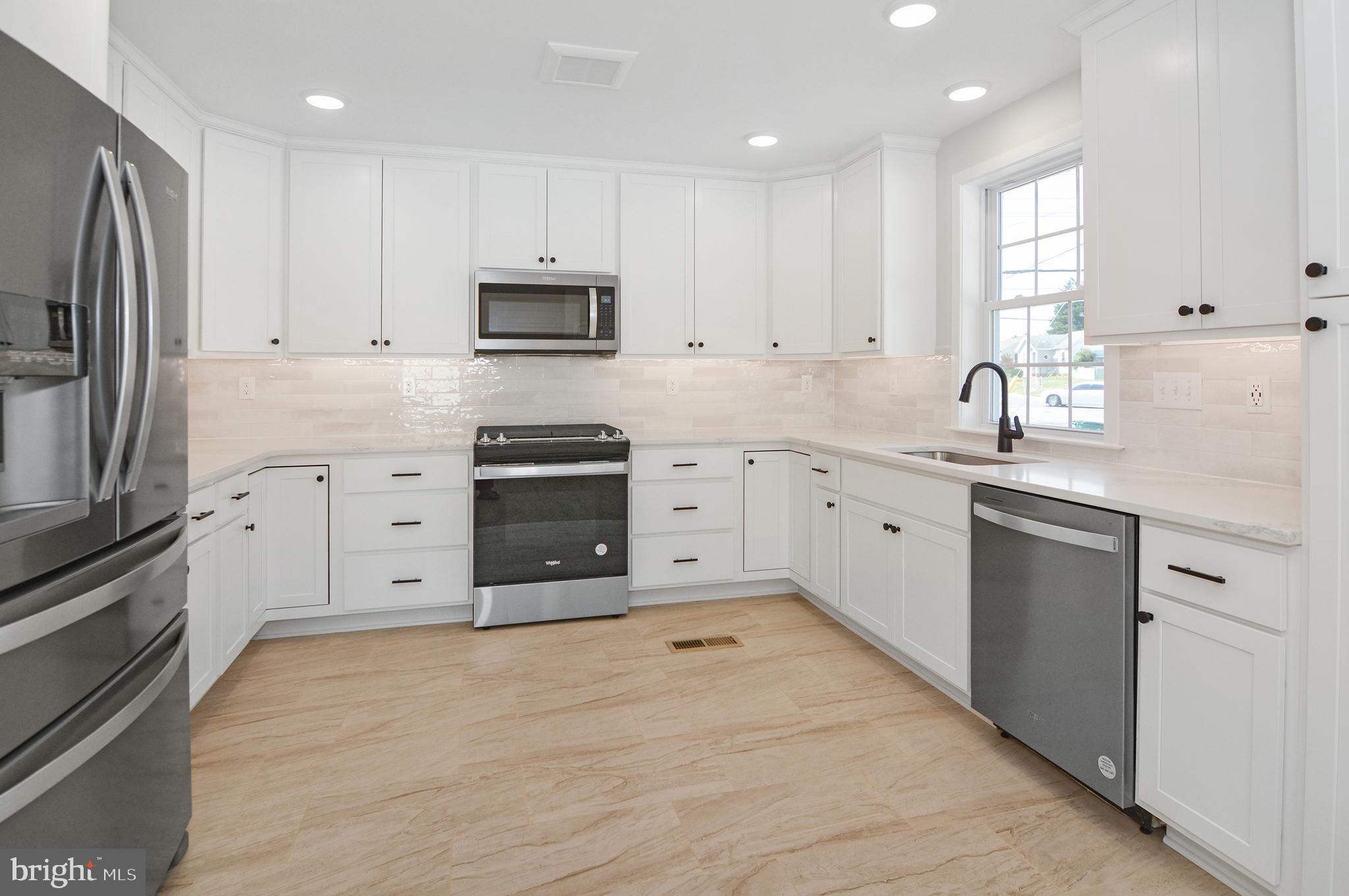 LYNDHURST - Residential