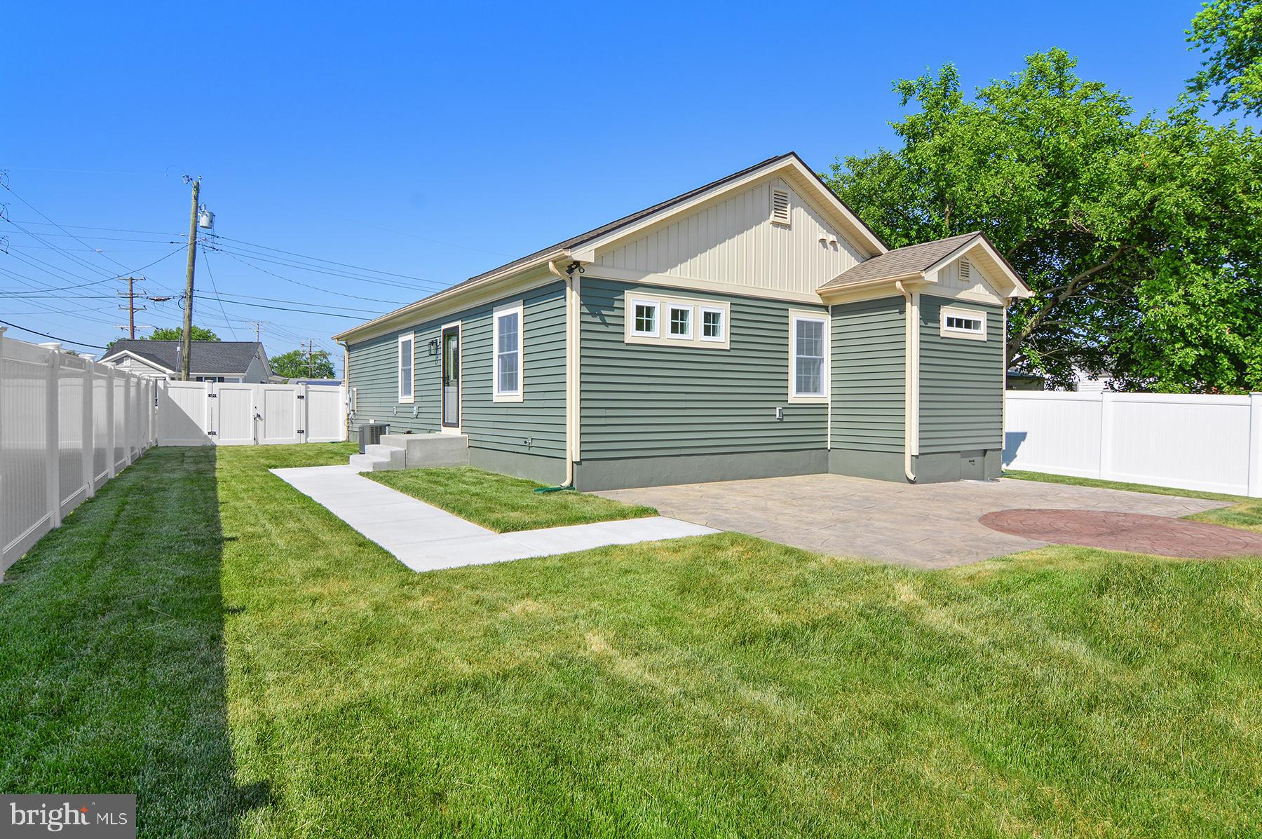 LYNDHURST - Residential