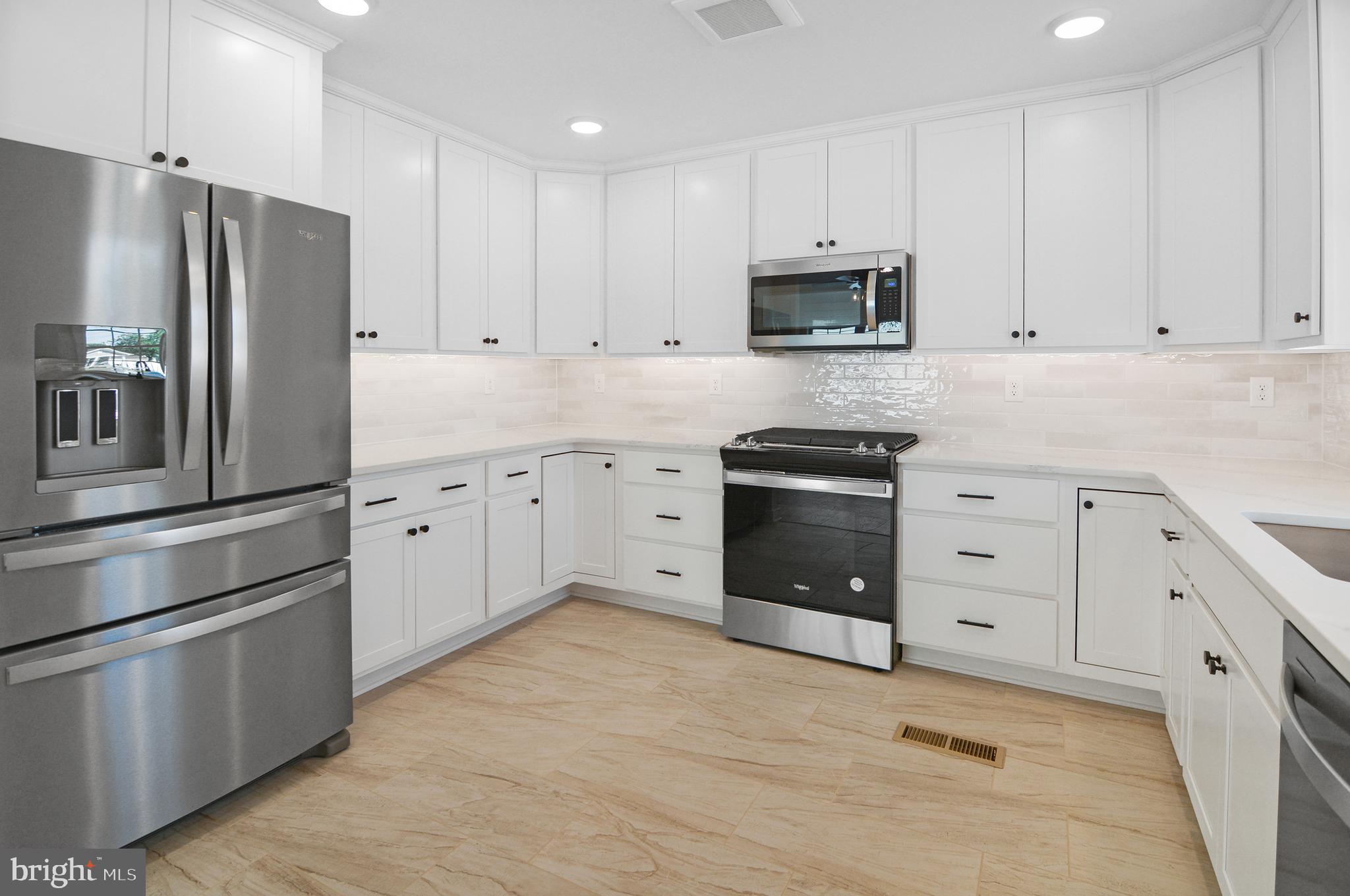 LYNDHURST - Residential