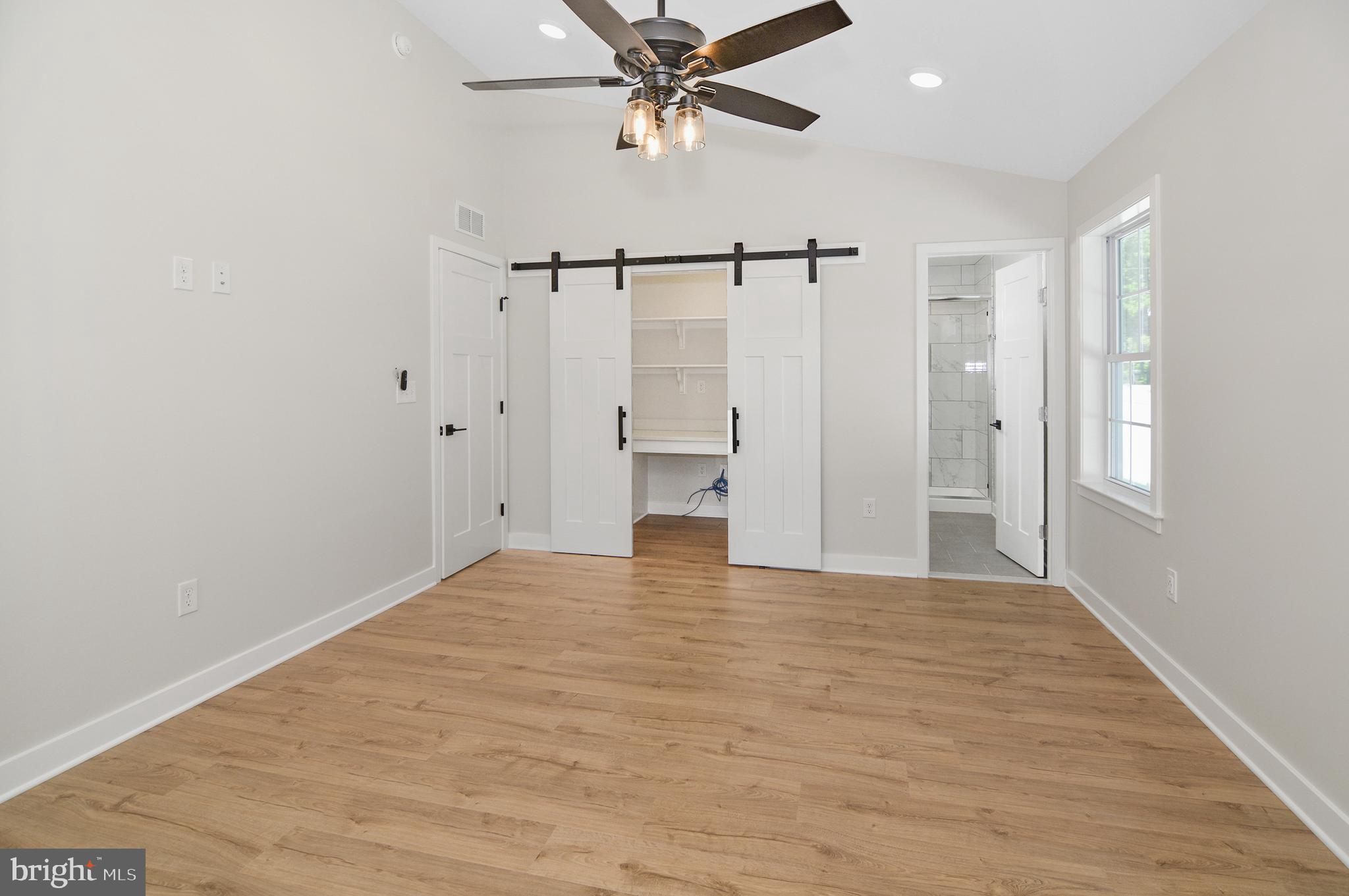 LYNDHURST - Residential