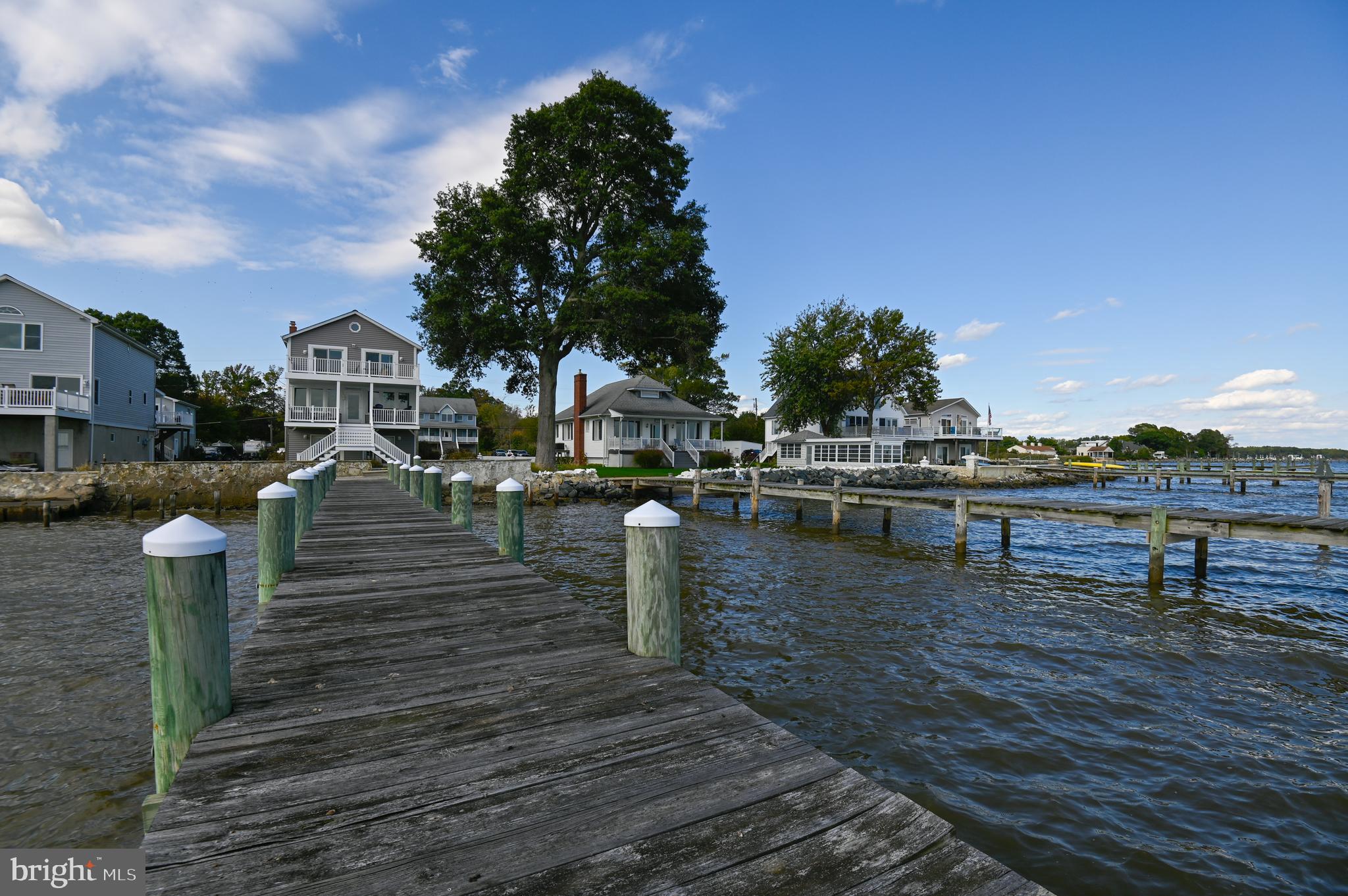 BOWLEYS QUARTERS - Residential