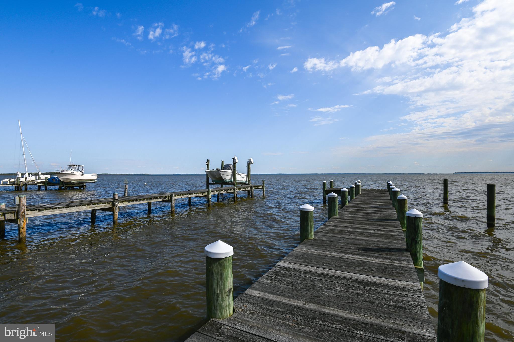 BOWLEYS QUARTERS - Residential