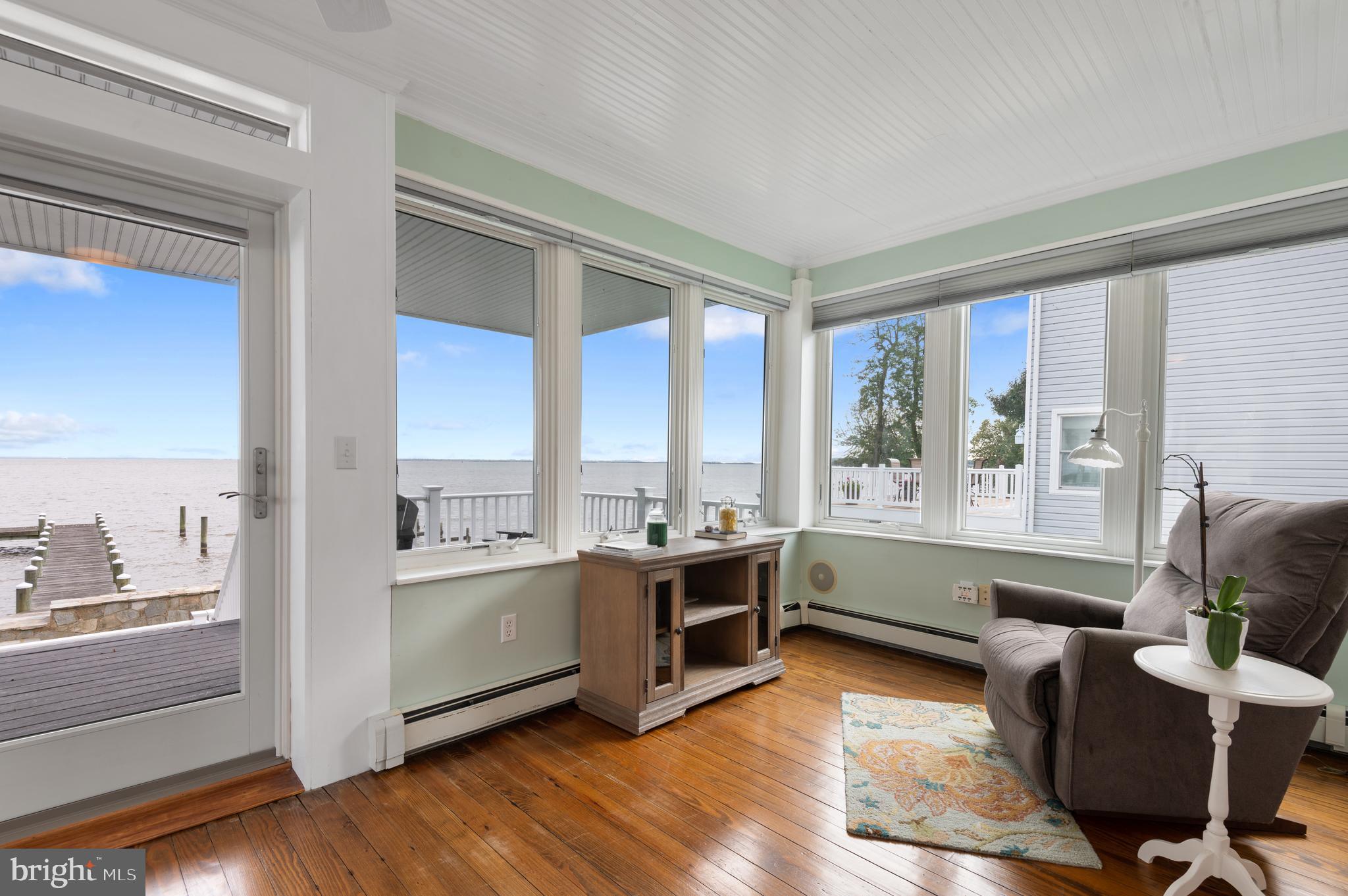 BOWLEYS QUARTERS - Residential