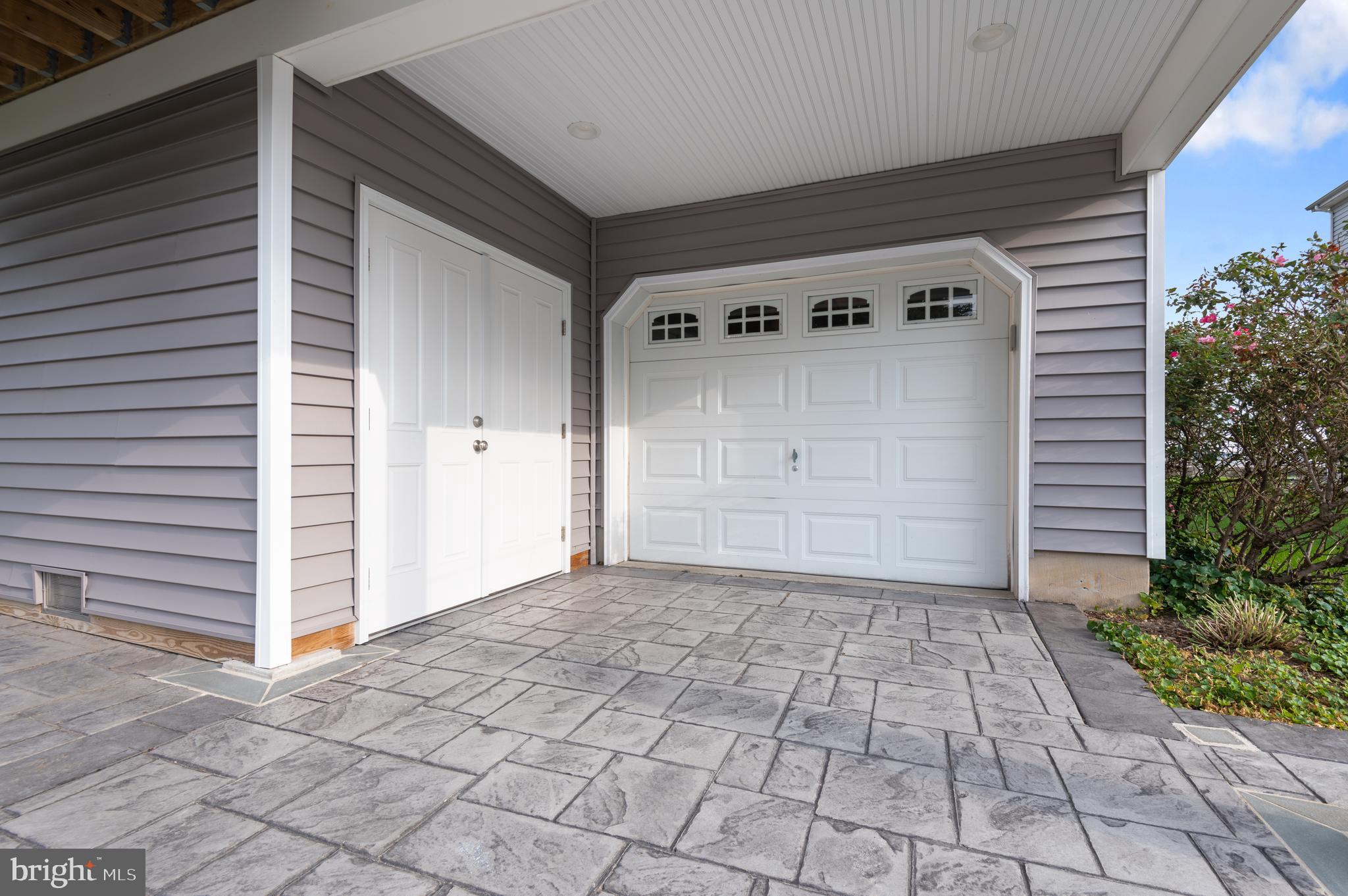 BOWLEYS QUARTERS - Residential