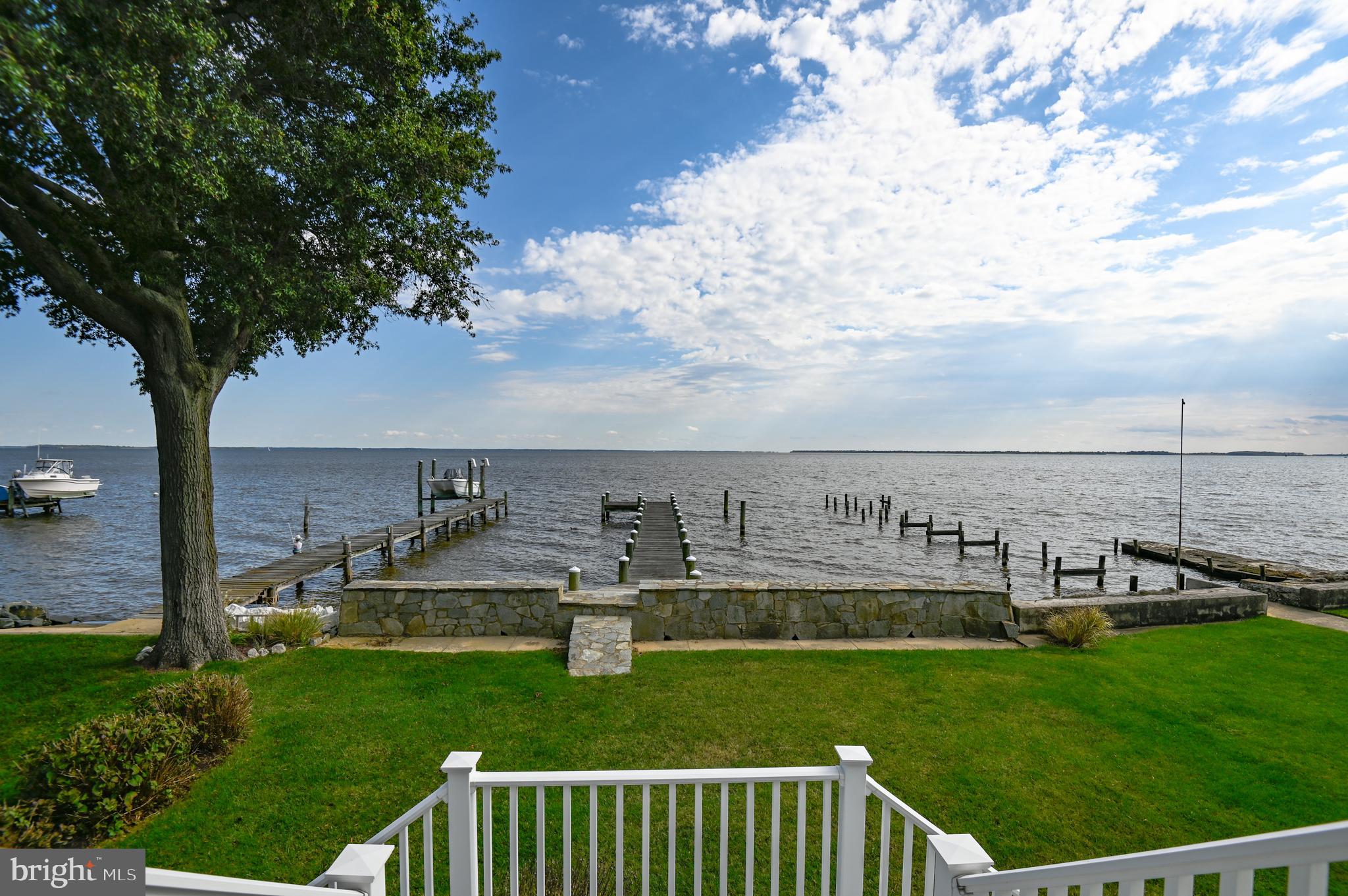 BOWLEYS QUARTERS - Residential