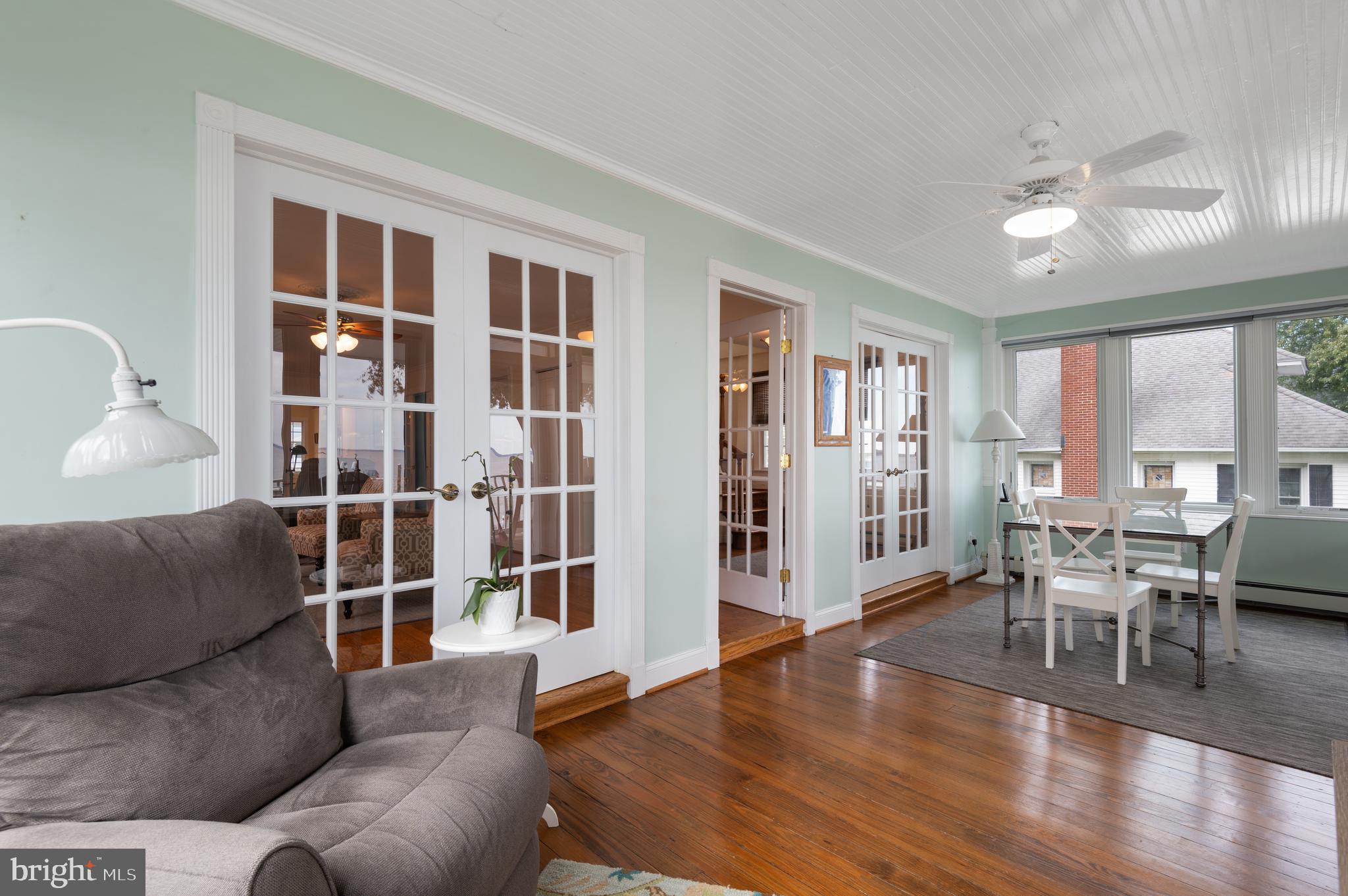 BOWLEYS QUARTERS - Residential