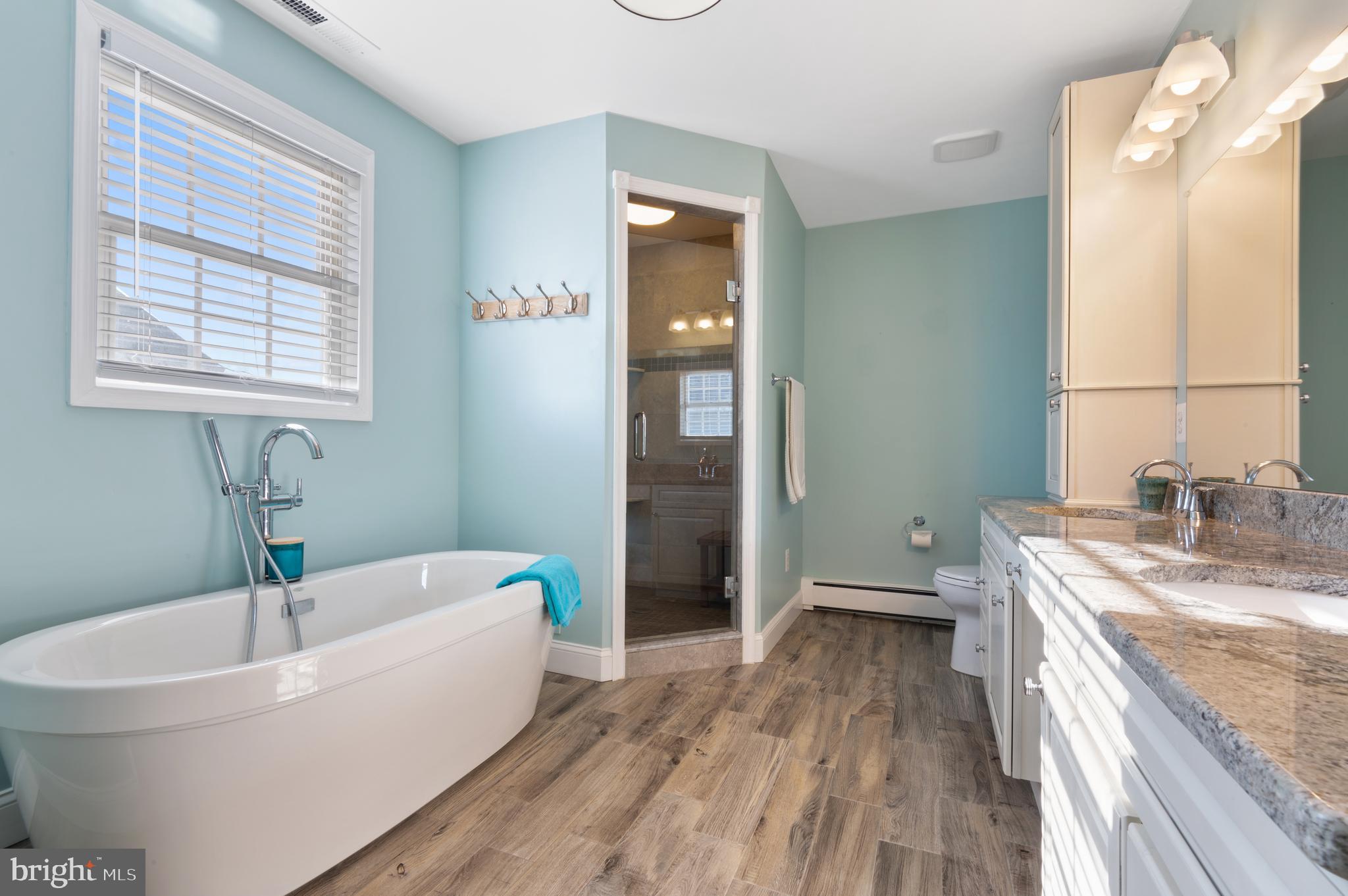 BOWLEYS QUARTERS - Residential