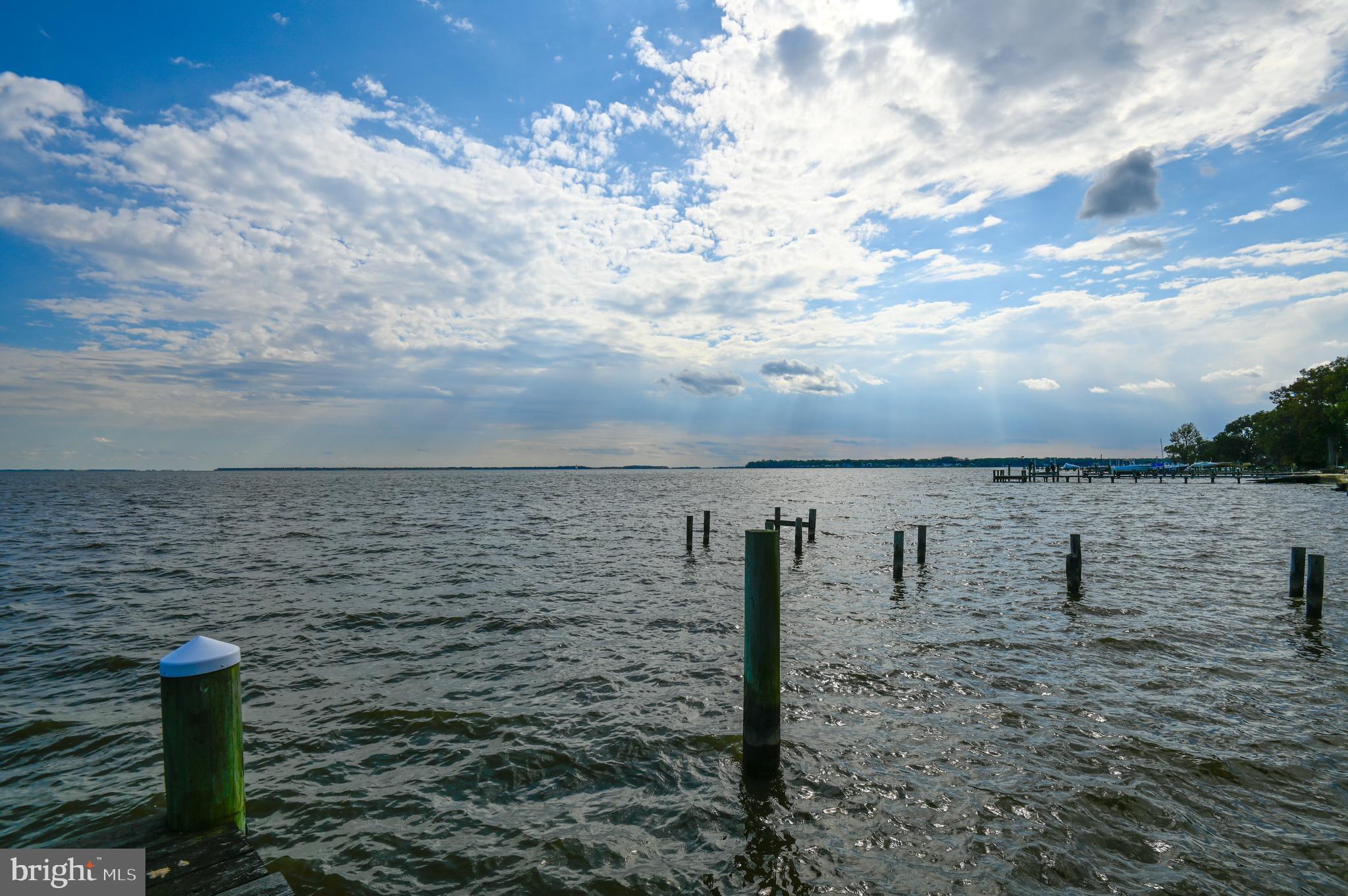 BOWLEYS QUARTERS - Residential