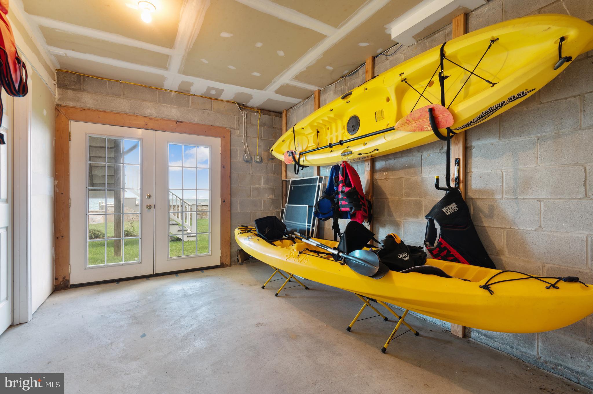 BOWLEYS QUARTERS - Residential