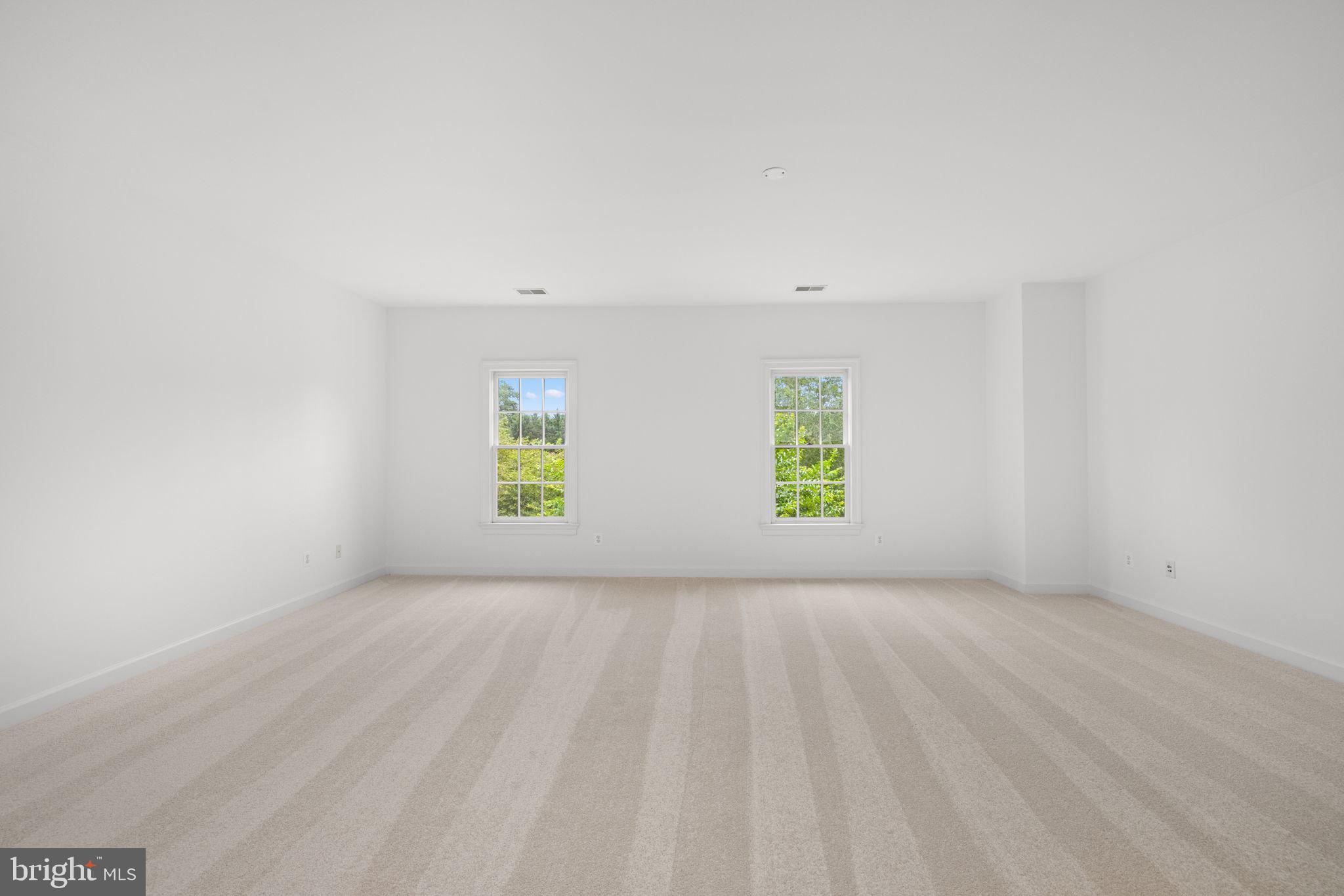 FOXHALL OF MCLEAN - Residential