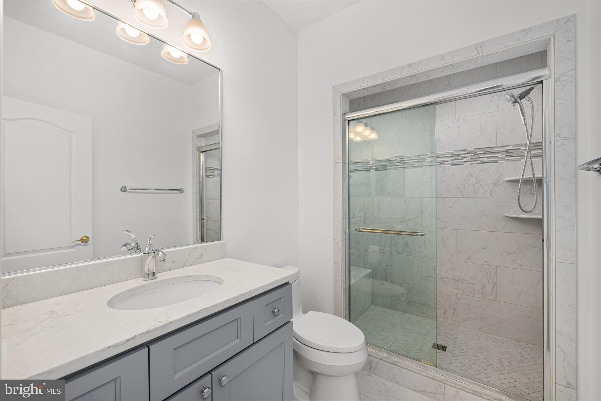 FOXHALL OF MCLEAN - Residential