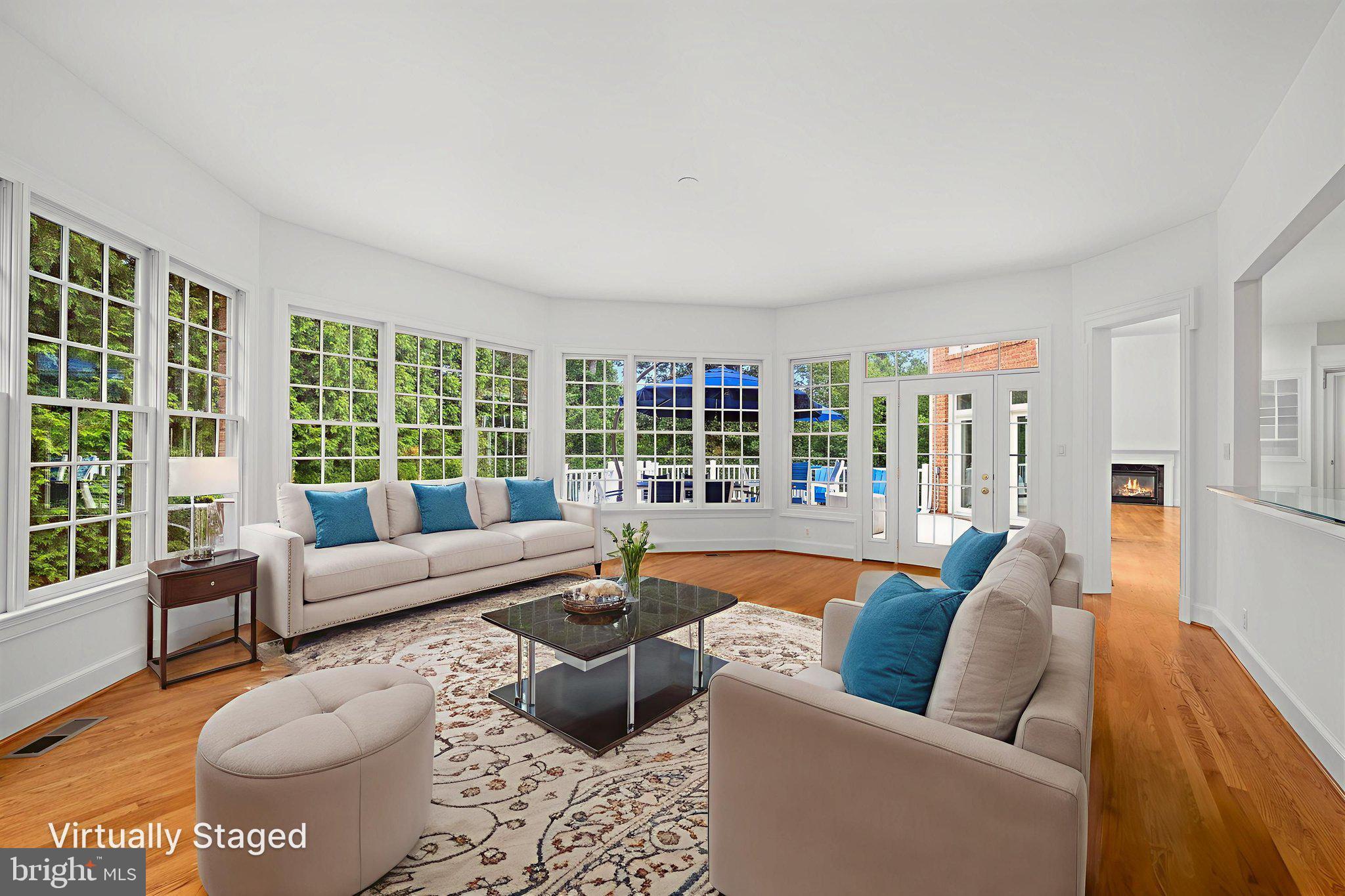 FOXHALL OF MCLEAN - Residential