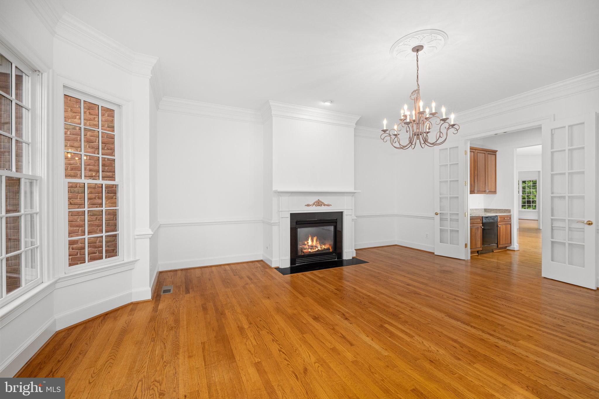 FOXHALL OF MCLEAN - Residential