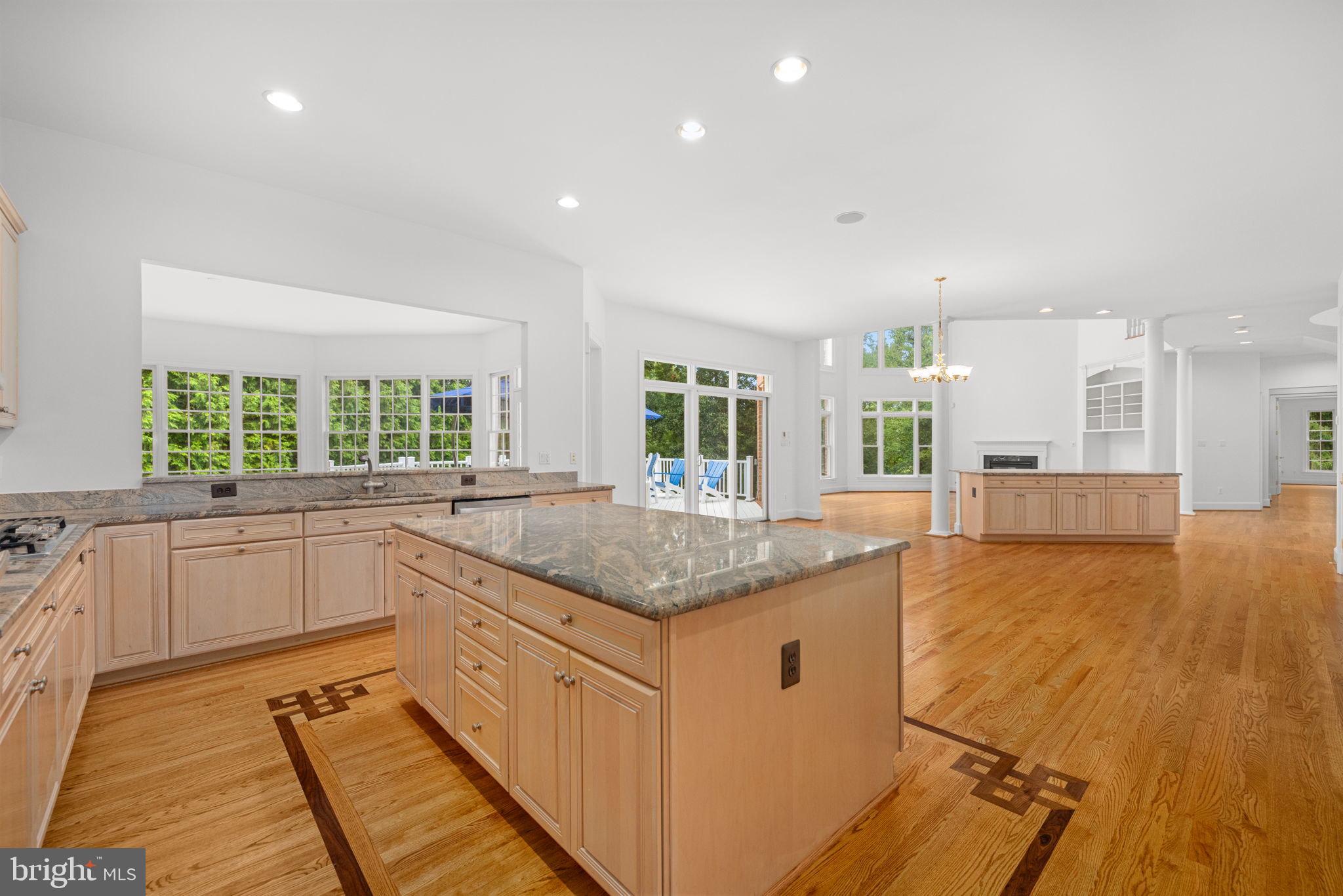 FOXHALL OF MCLEAN - Residential