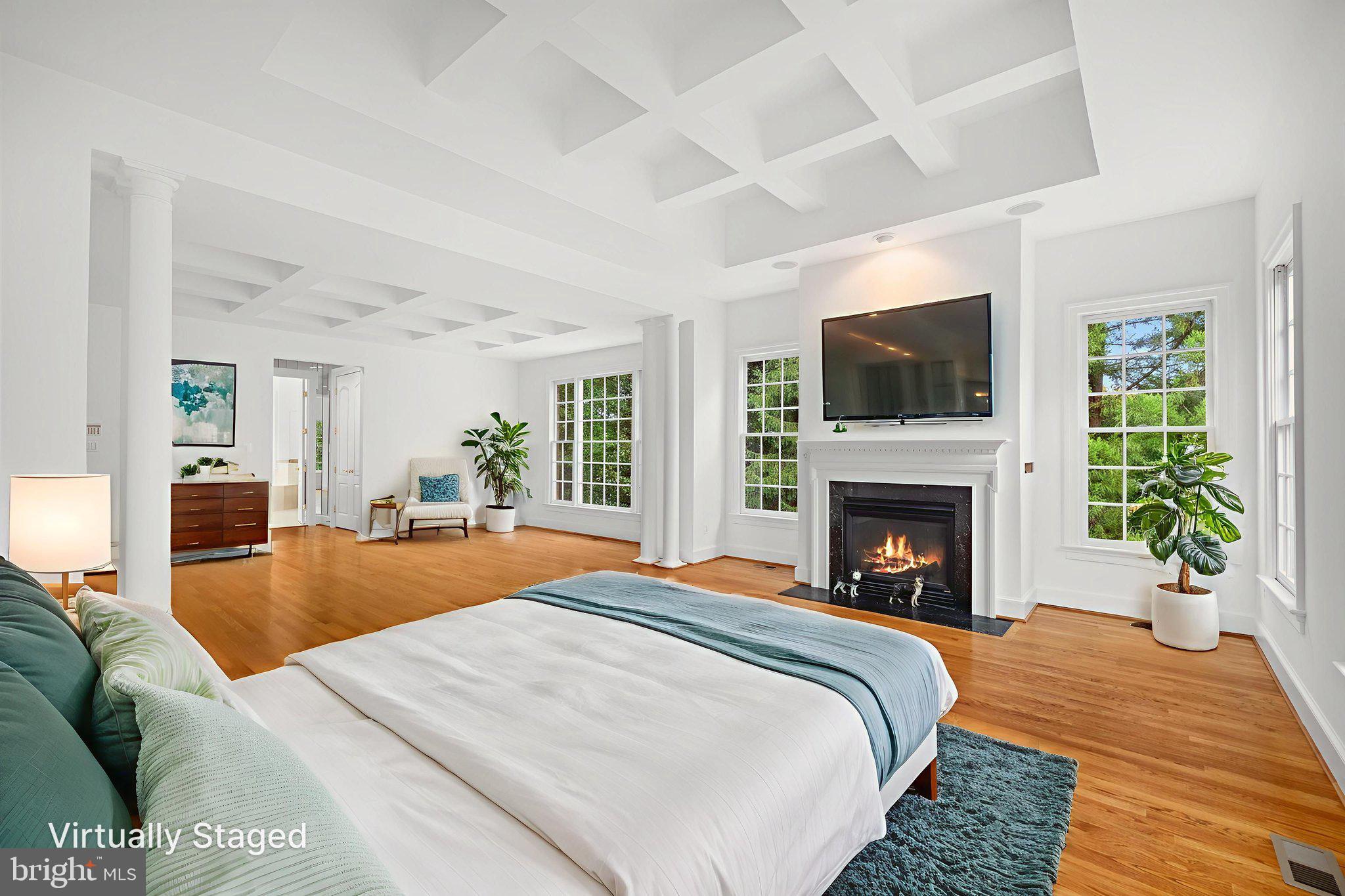 FOXHALL OF MCLEAN - Residential