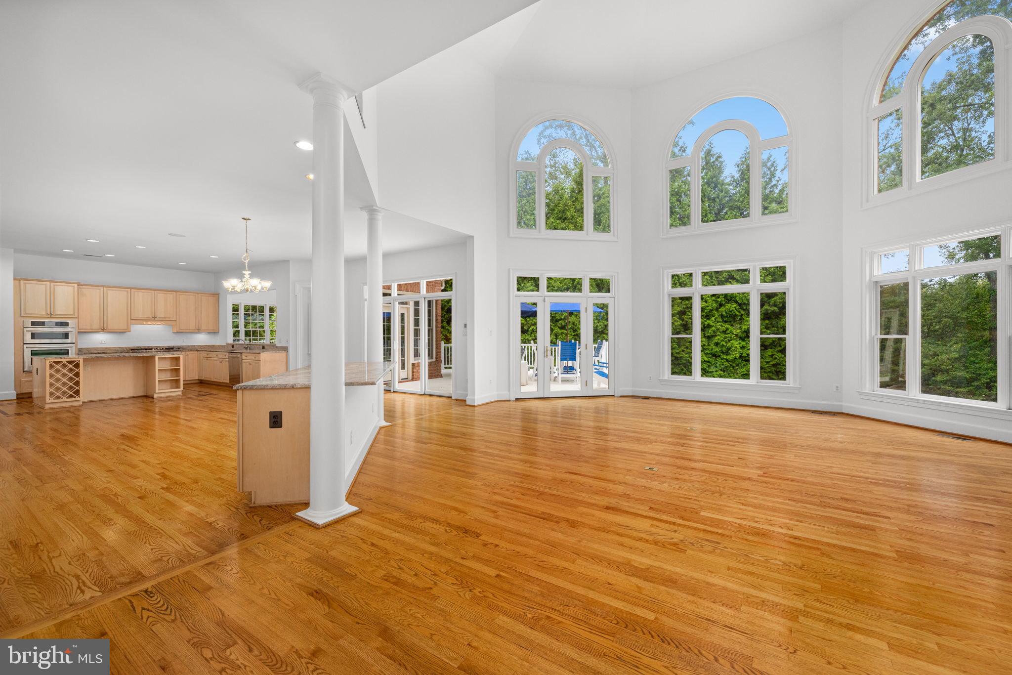 FOXHALL OF MCLEAN - Residential