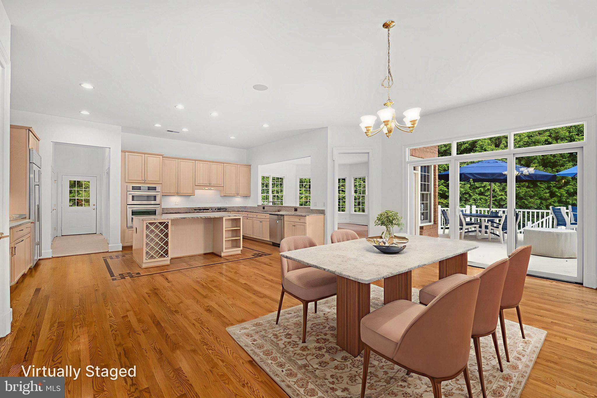 FOXHALL OF MCLEAN - Residential