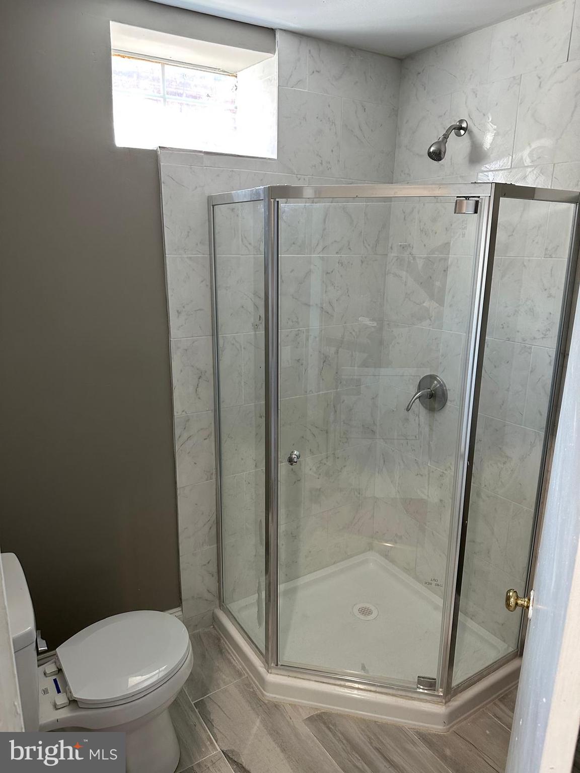 PHILADELPHIA (NORTH) - Residential Lease