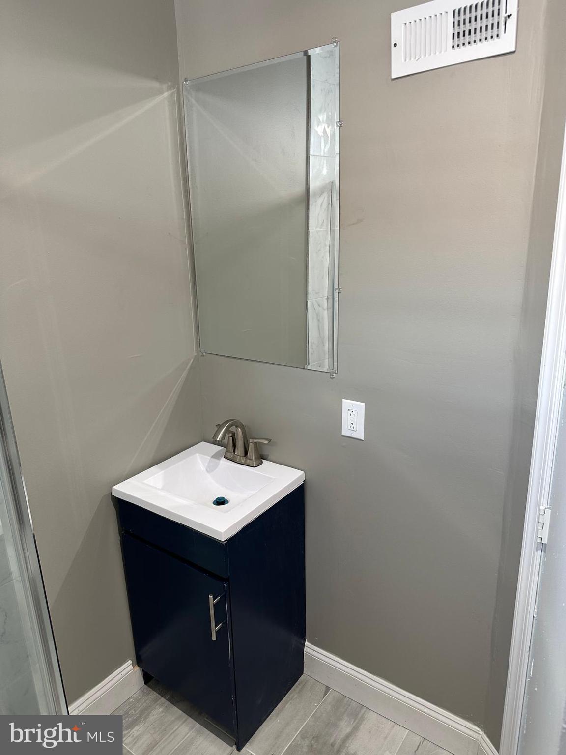 PHILADELPHIA (NORTH) - Residential Lease