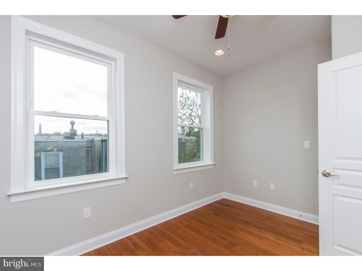 POINT BREEZE - Residential