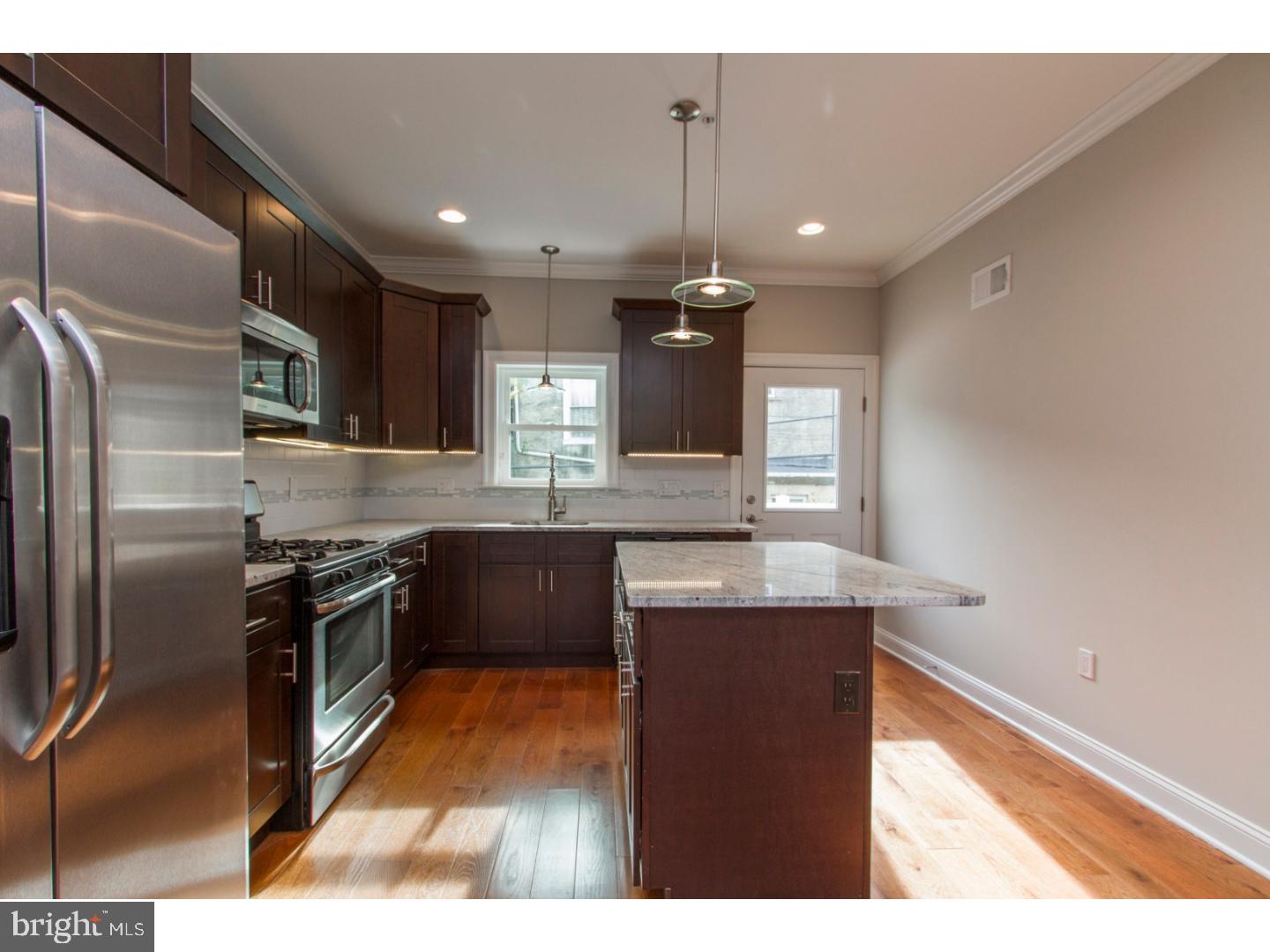 POINT BREEZE - Residential