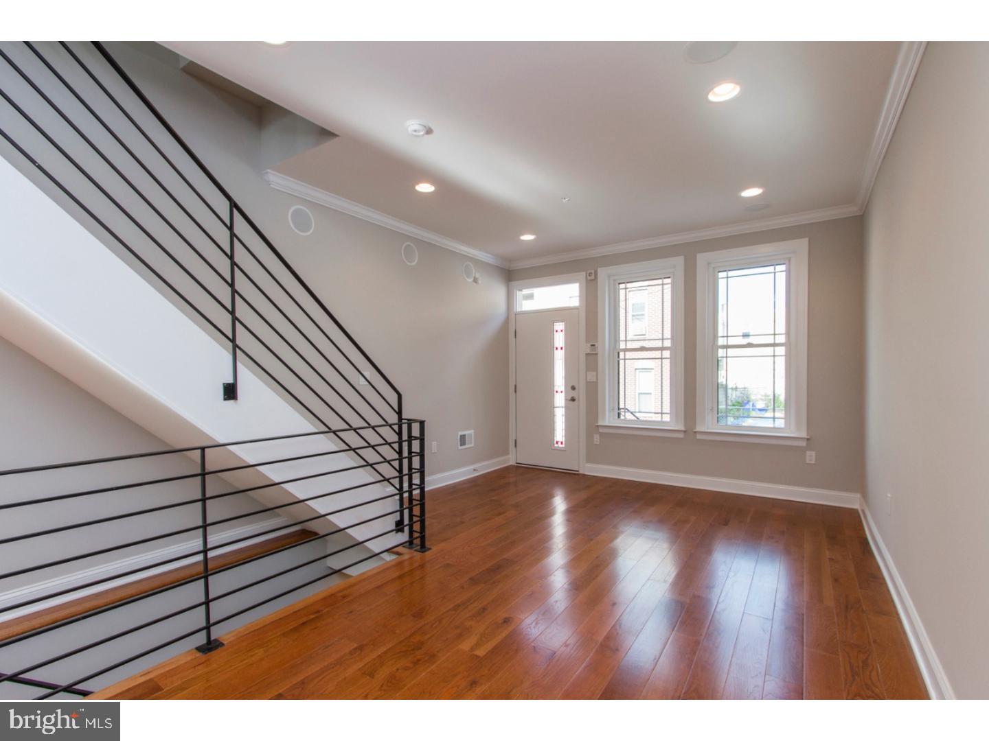 POINT BREEZE - Residential