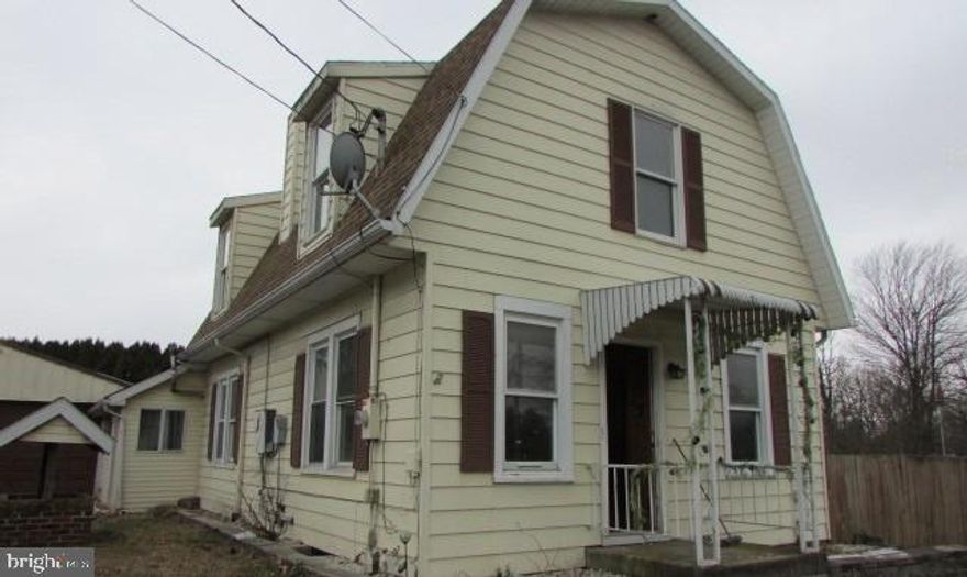 2 Story home. 4 bedrooms and 2,5 baths. Main BR is on the 1st floor. Large fenced in yard, rear patio. Oversized 2 car garage with heat and AC. Great location, close to all amenities. Lots of possibilities here, don't miss out.