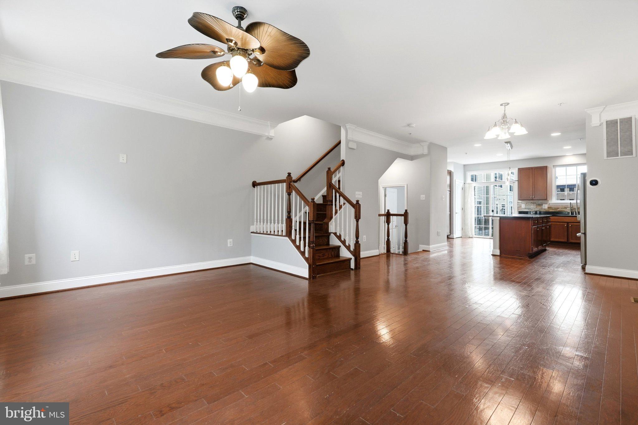 37 MERIDIAN LANE