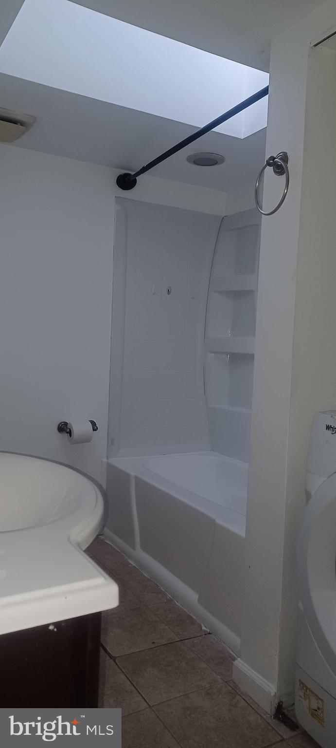 FRENCHS PARK - Residential Lease