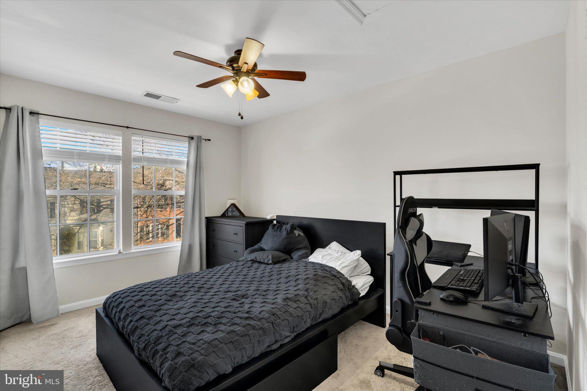 POTOMAC STATION - Residential