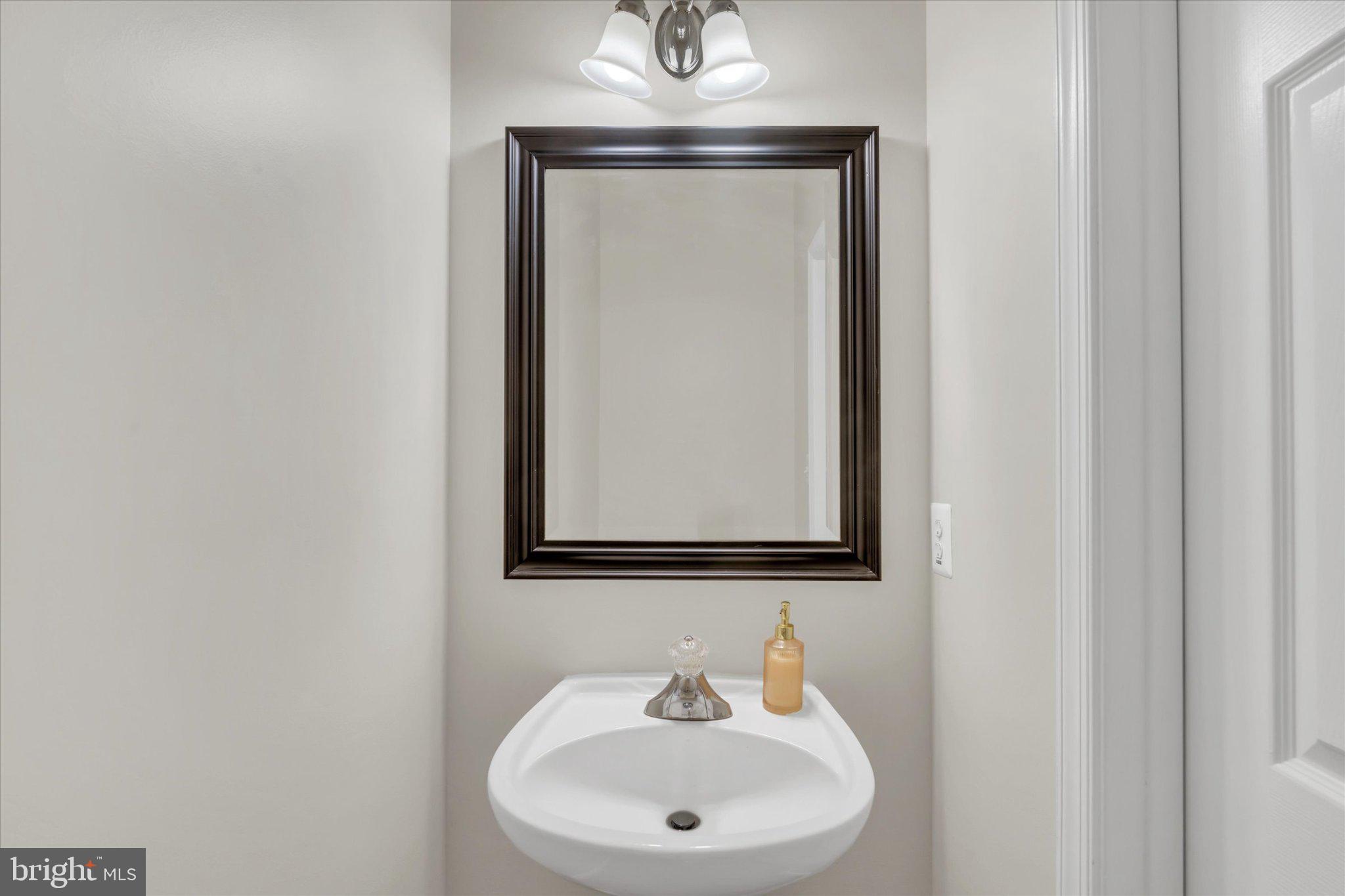 POTOMAC STATION - Residential