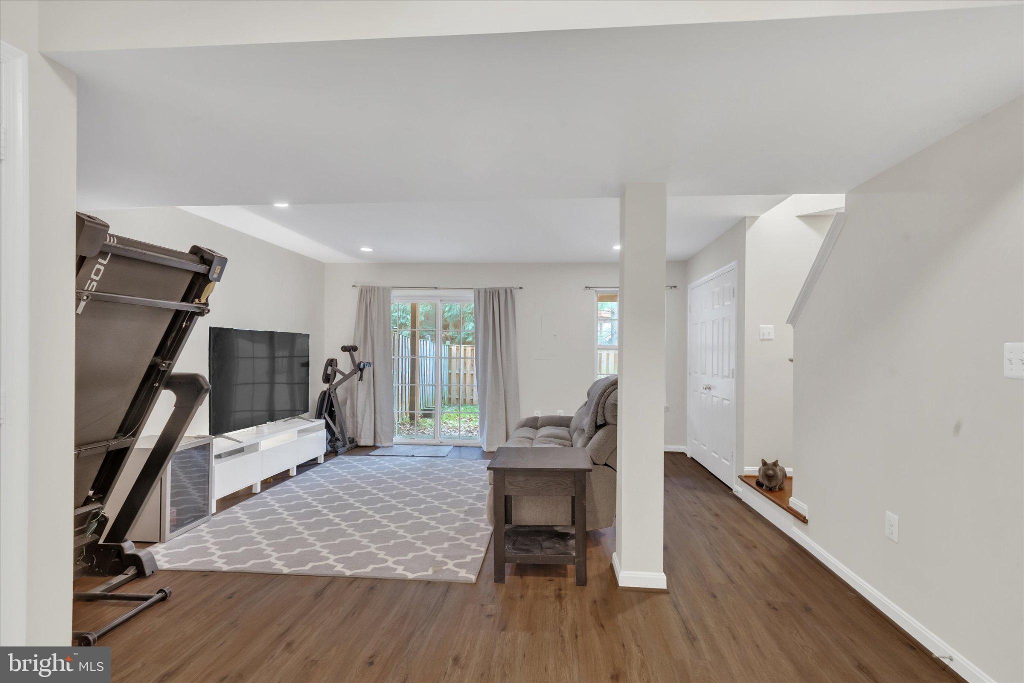 POTOMAC STATION - Residential