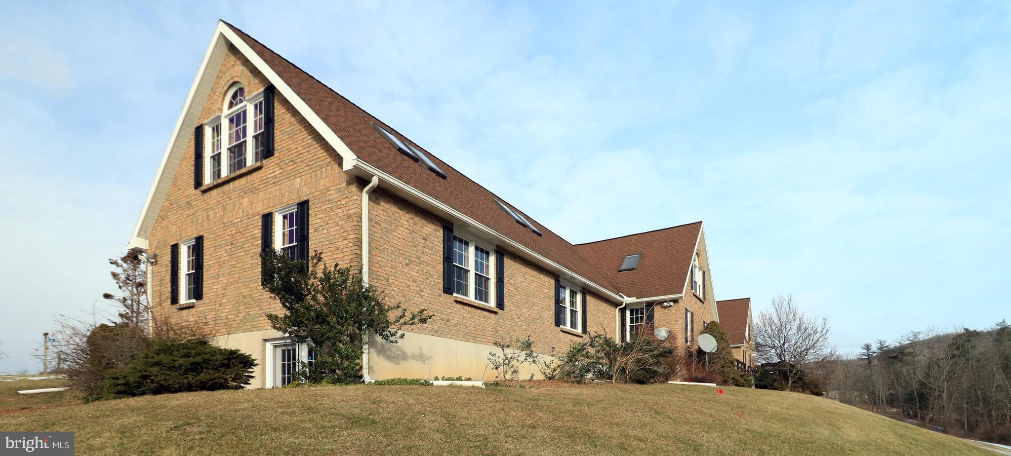 COLYER LAKE - Residential