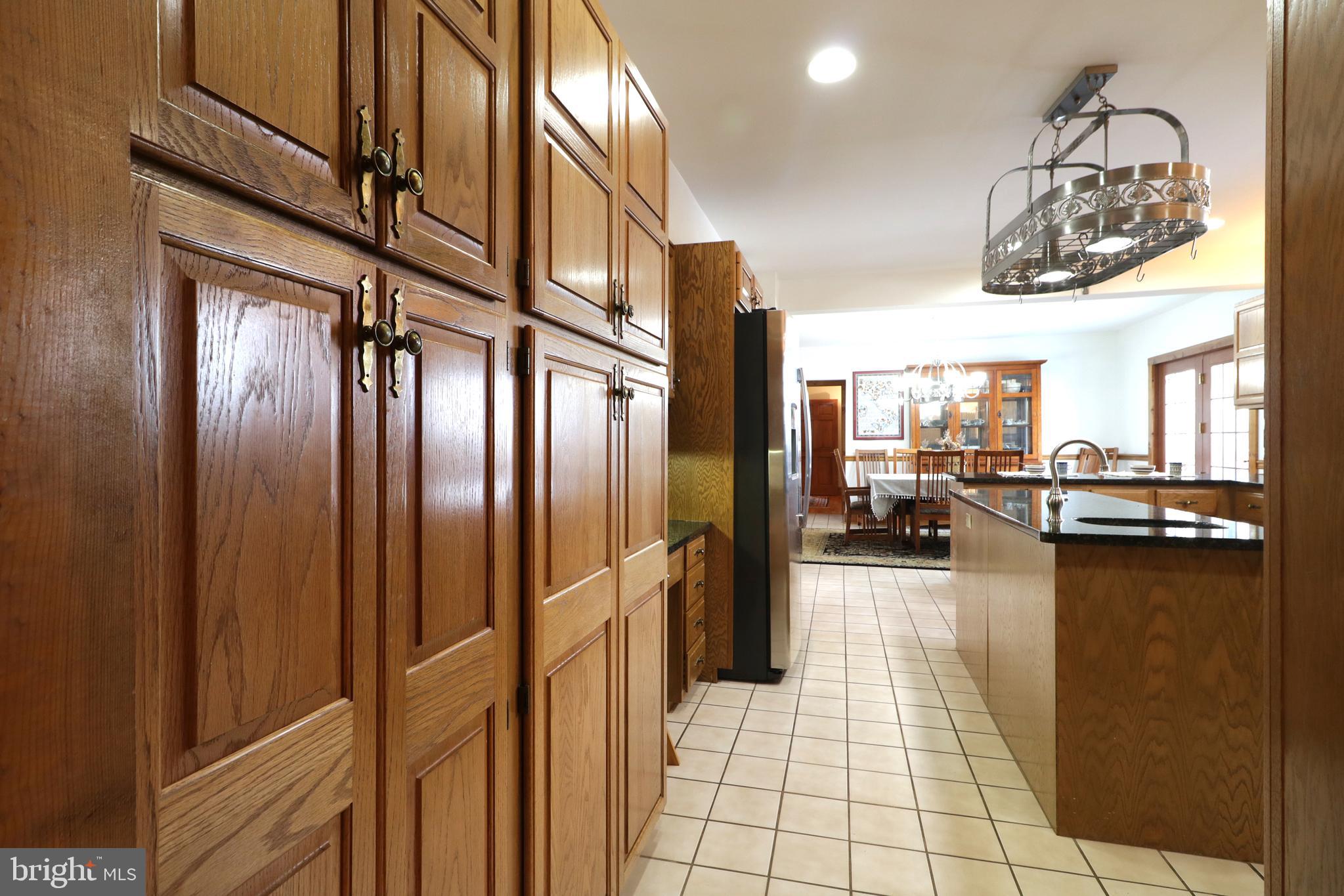 COLYER LAKE - Residential