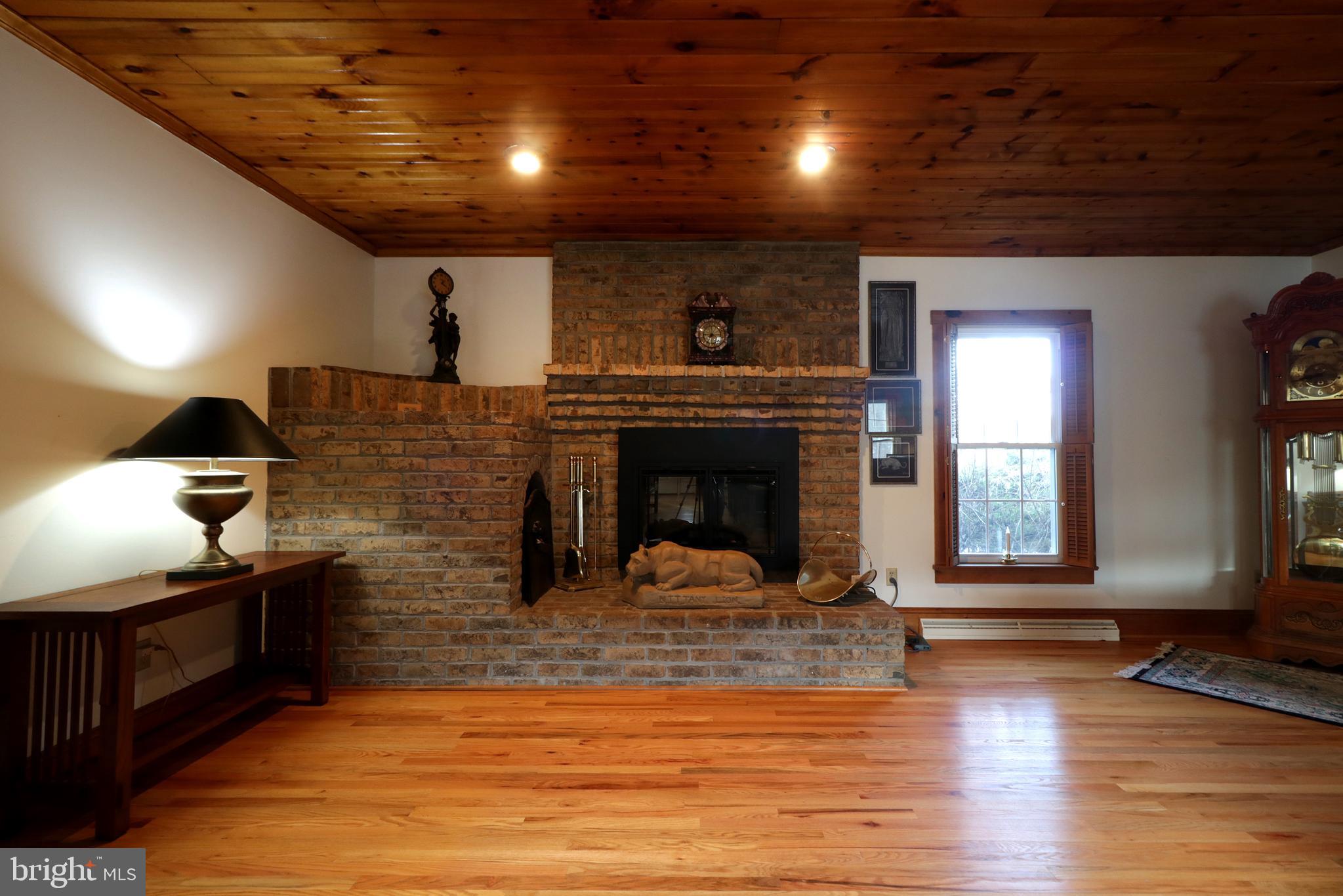 COLYER LAKE - Residential