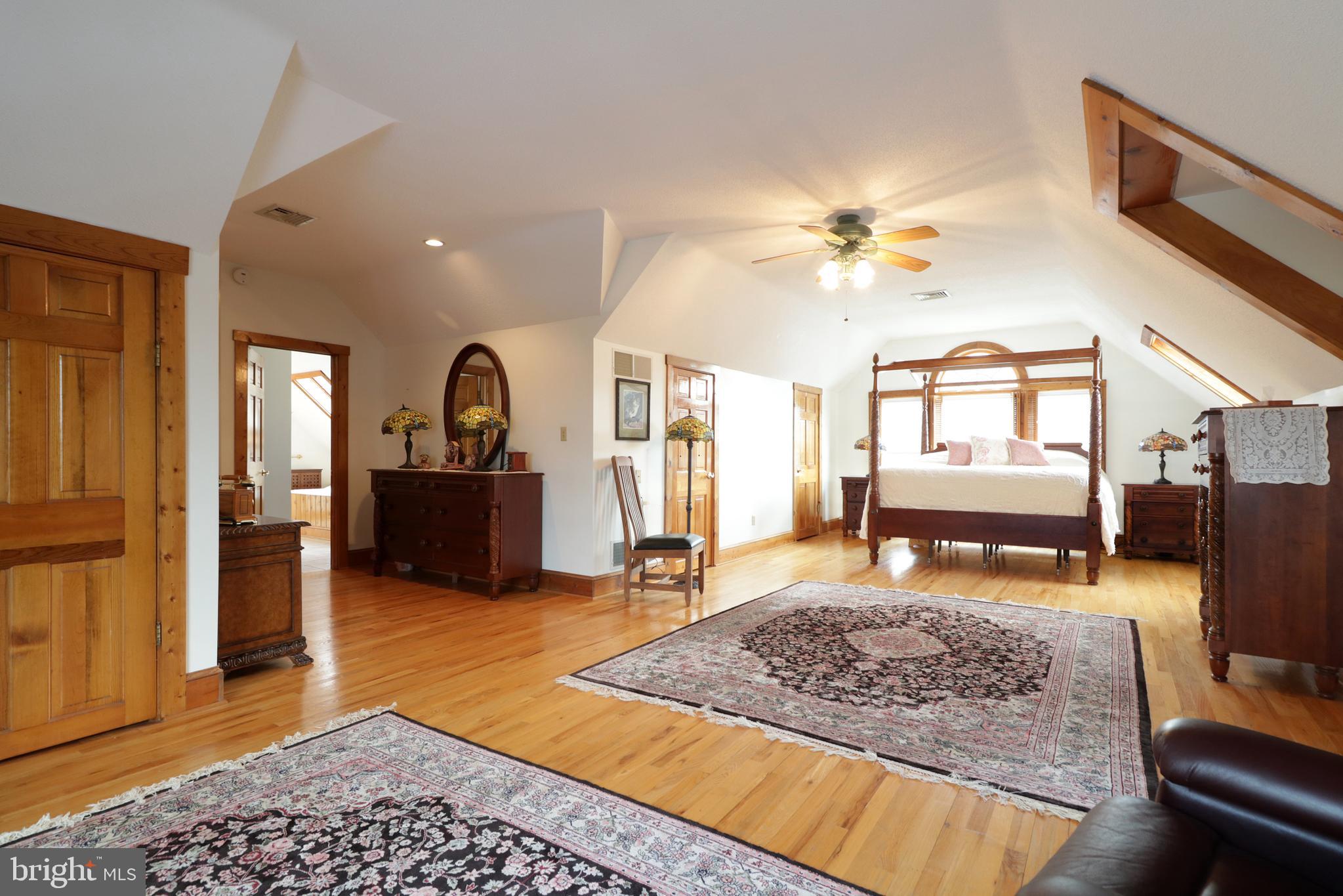 COLYER LAKE - Residential