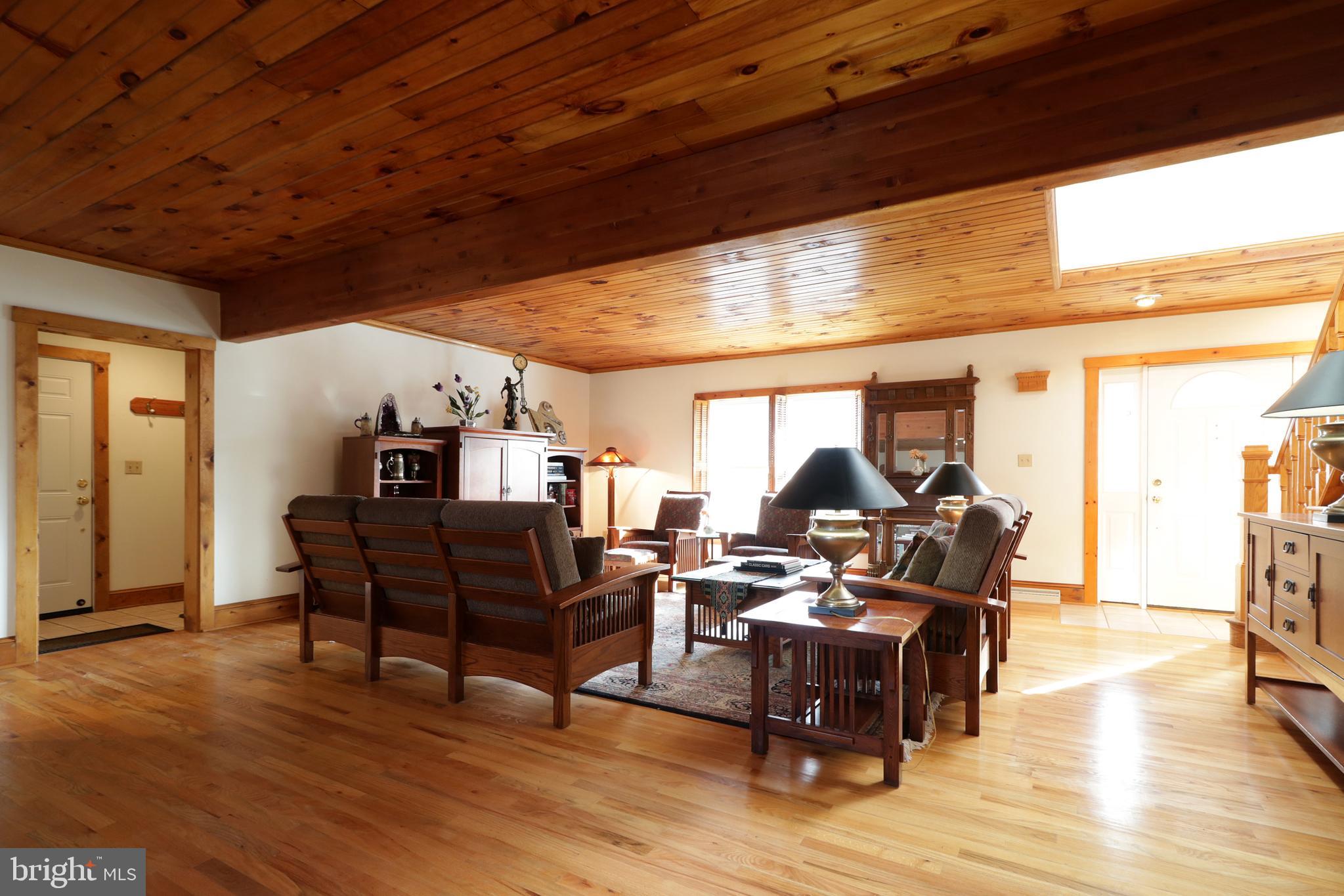 COLYER LAKE - Residential