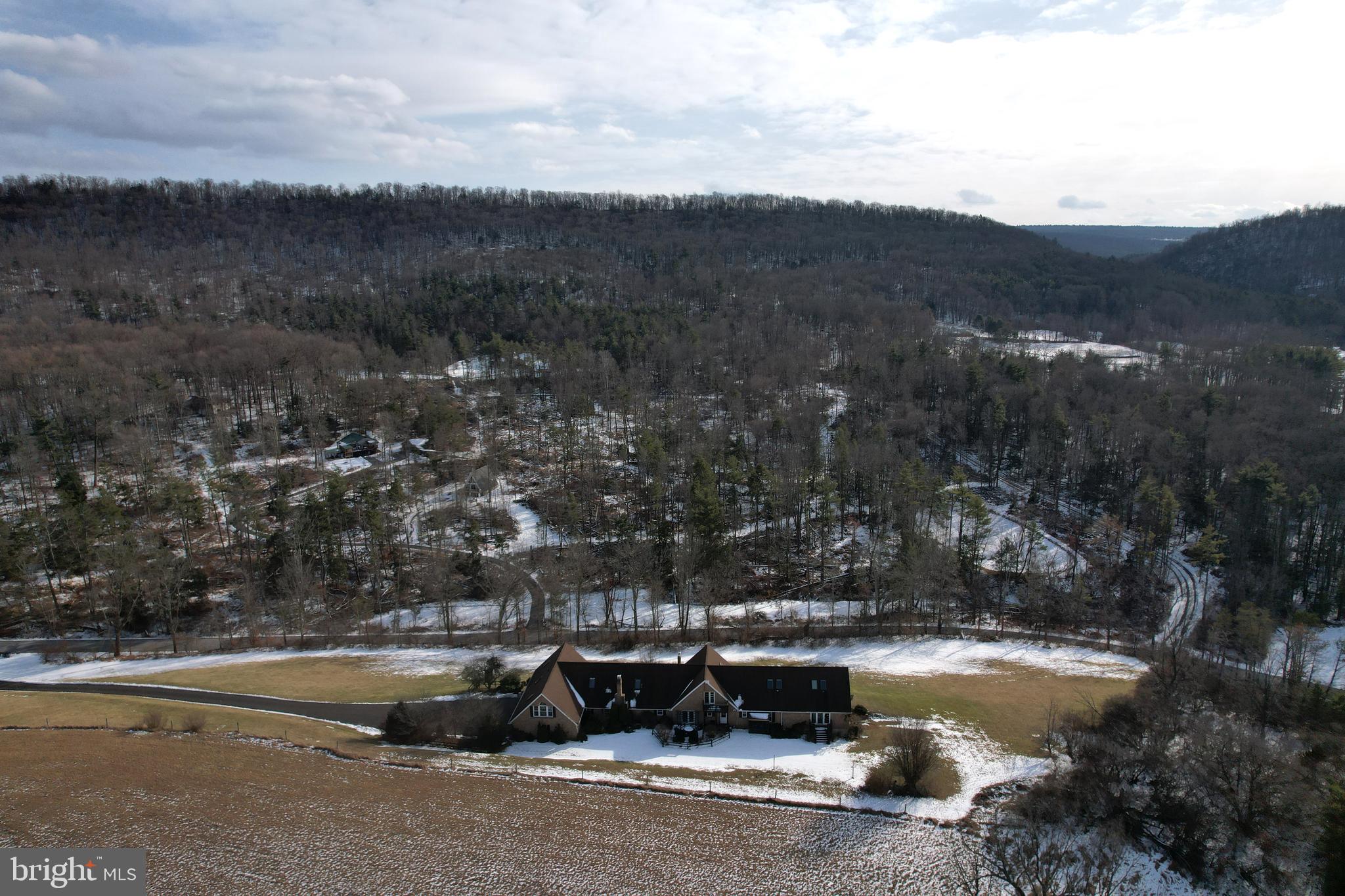 COLYER LAKE - Residential