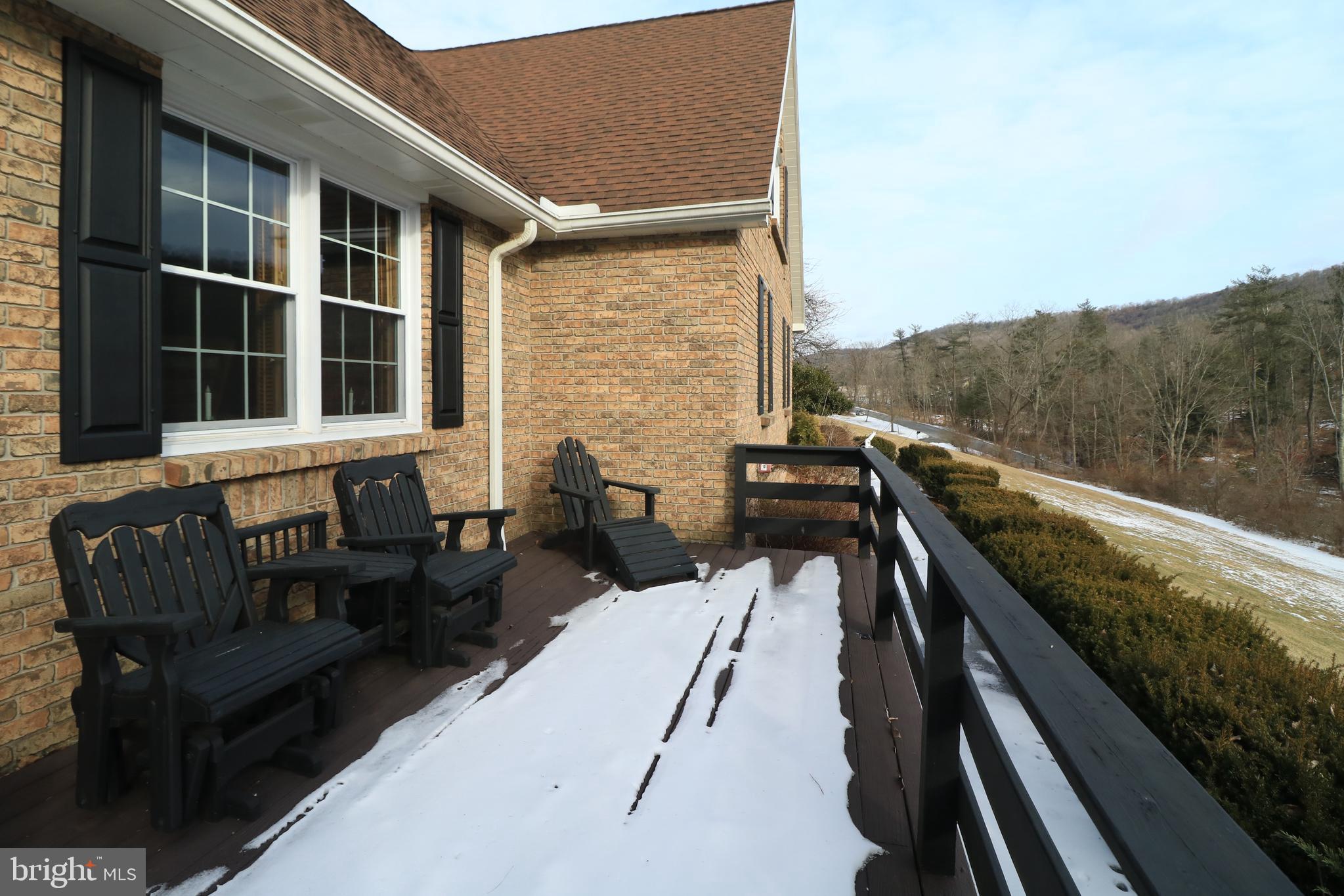 COLYER LAKE - Residential